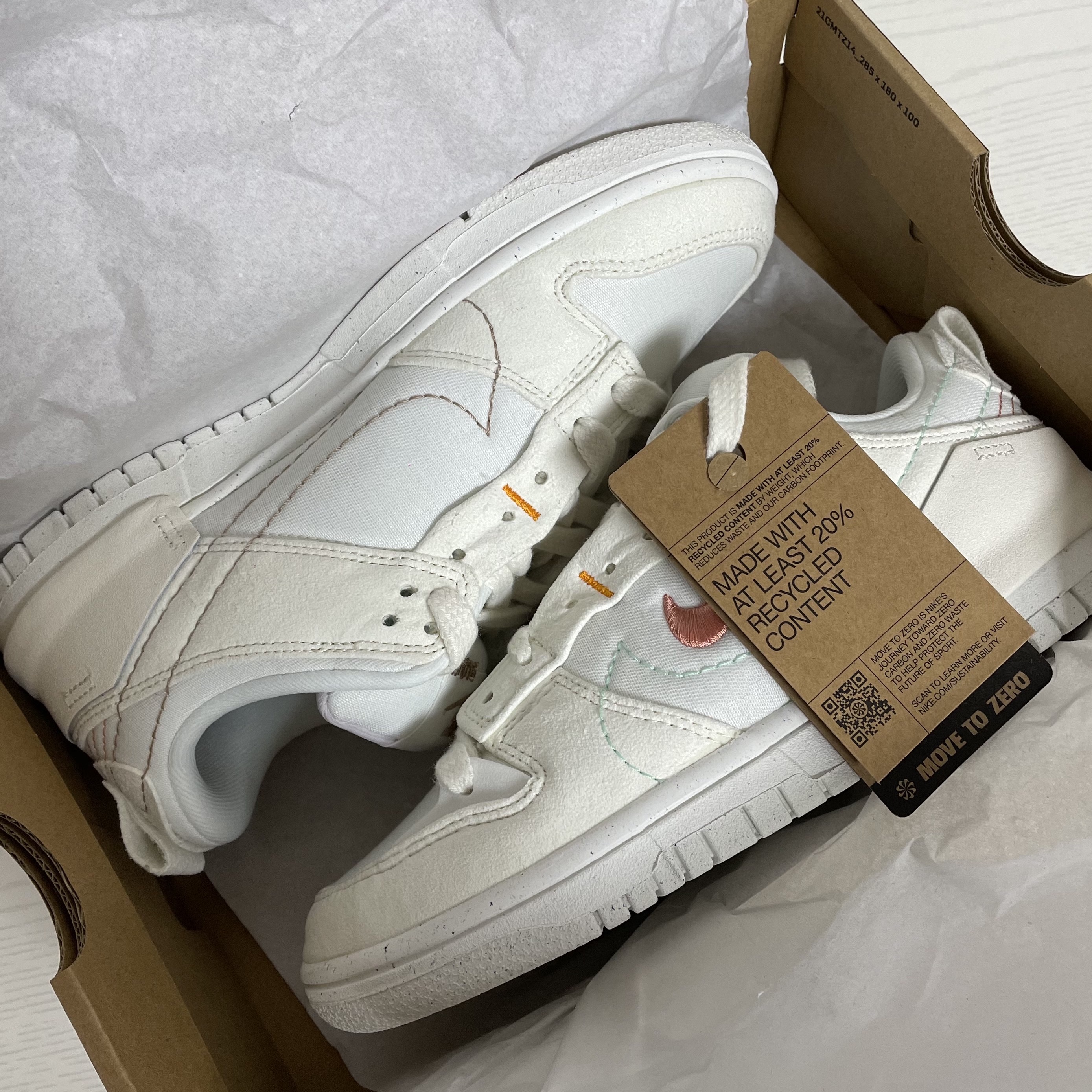 (W) Nike Dunk Low Disrupt 2 Pale Ivory Sail 착용 스타일 - 1