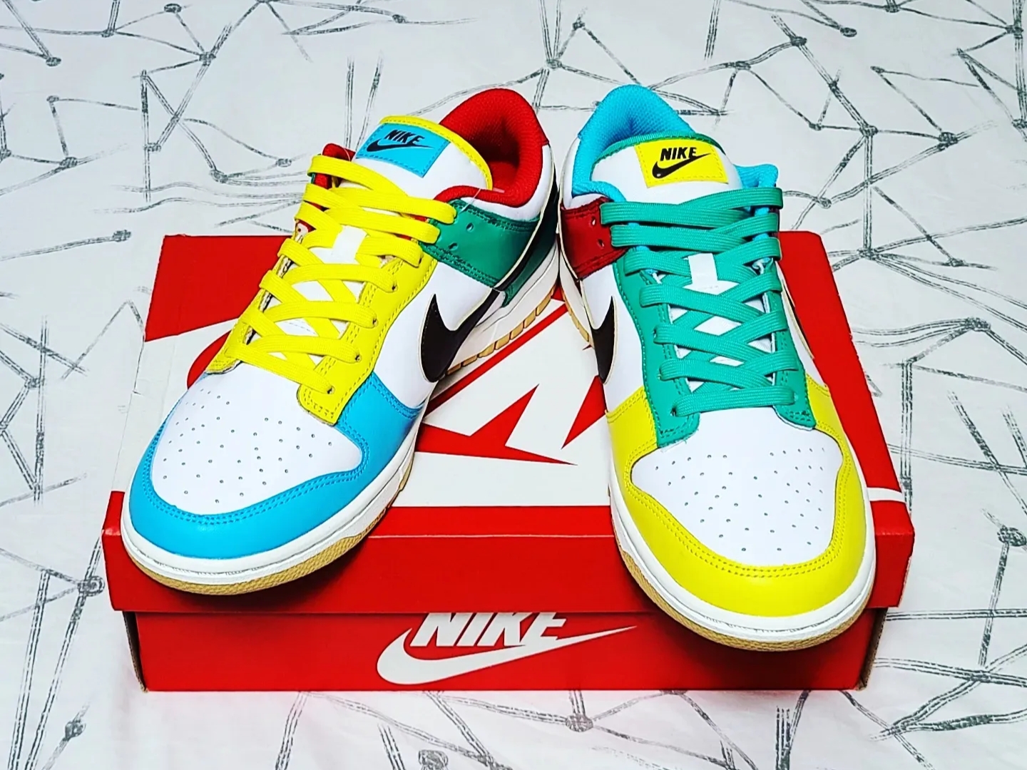 Nike Dunk Low SE Free.99 White 착용 스타일 - 3