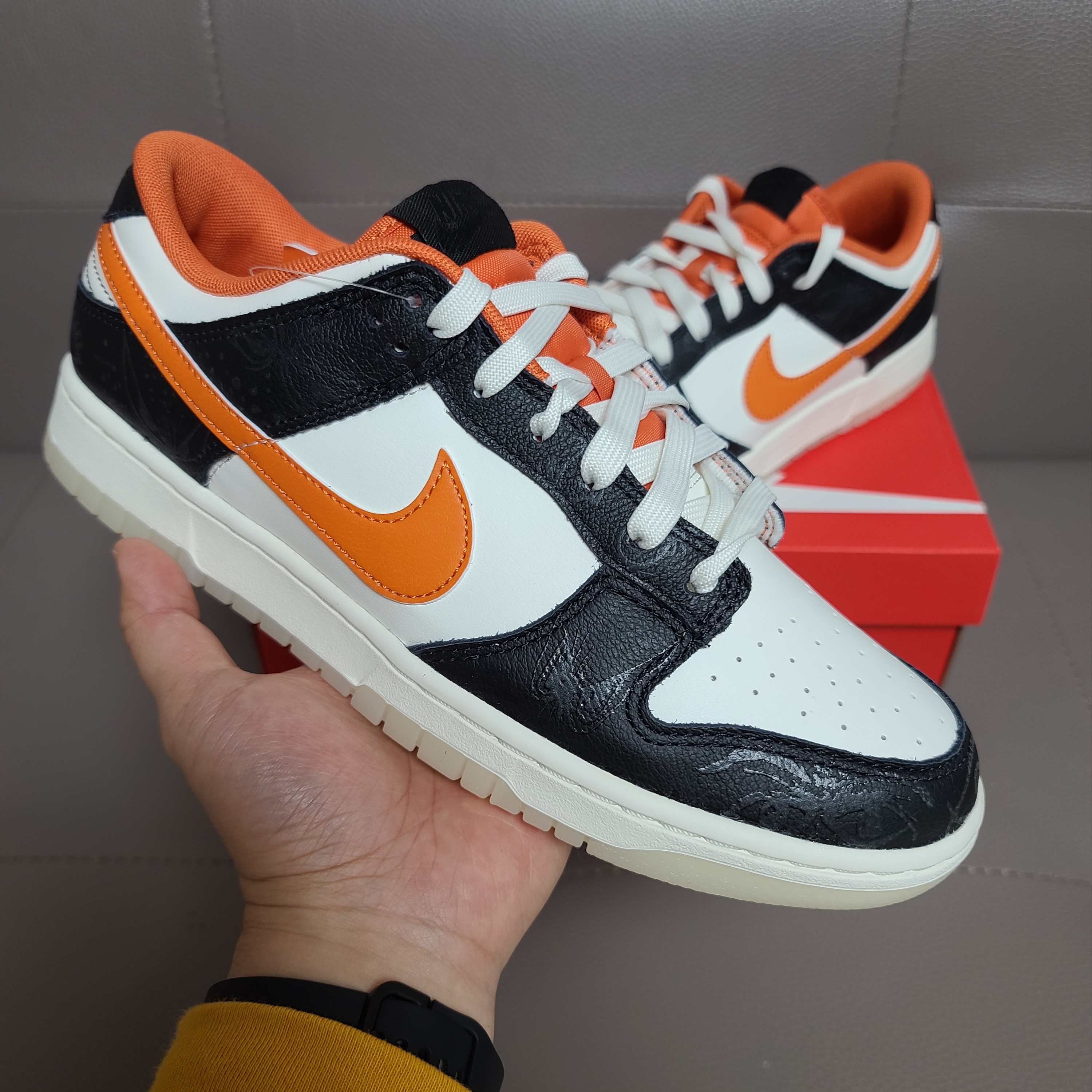 Nike Dunk Low Retro PRM Halloween 착용 스타일 - 1