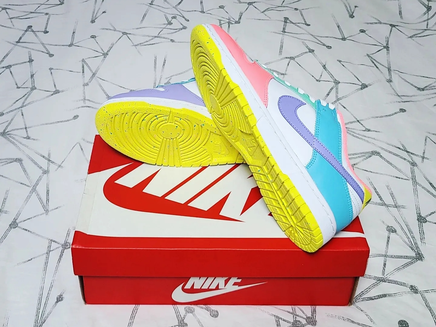(W) Nike Dunk Low SE Candy 착용 스타일 - 3