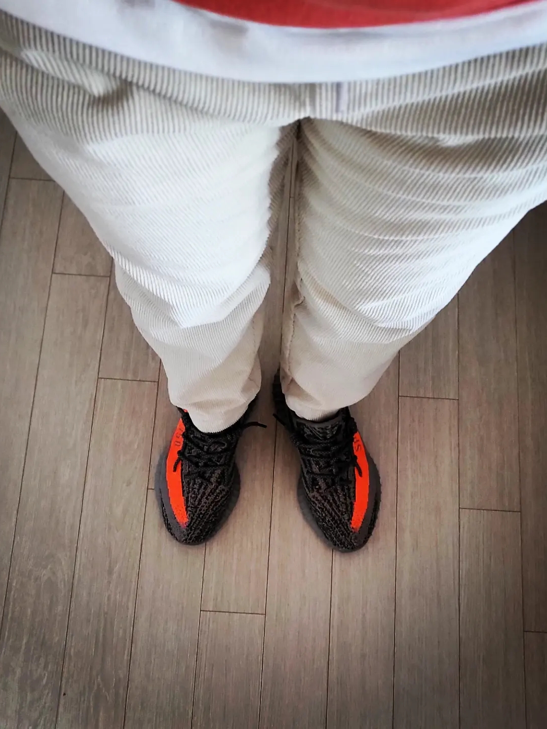 Adidas Yeezy Boost 350 V2 Beluga - Reflective 착용 스타일 - 2