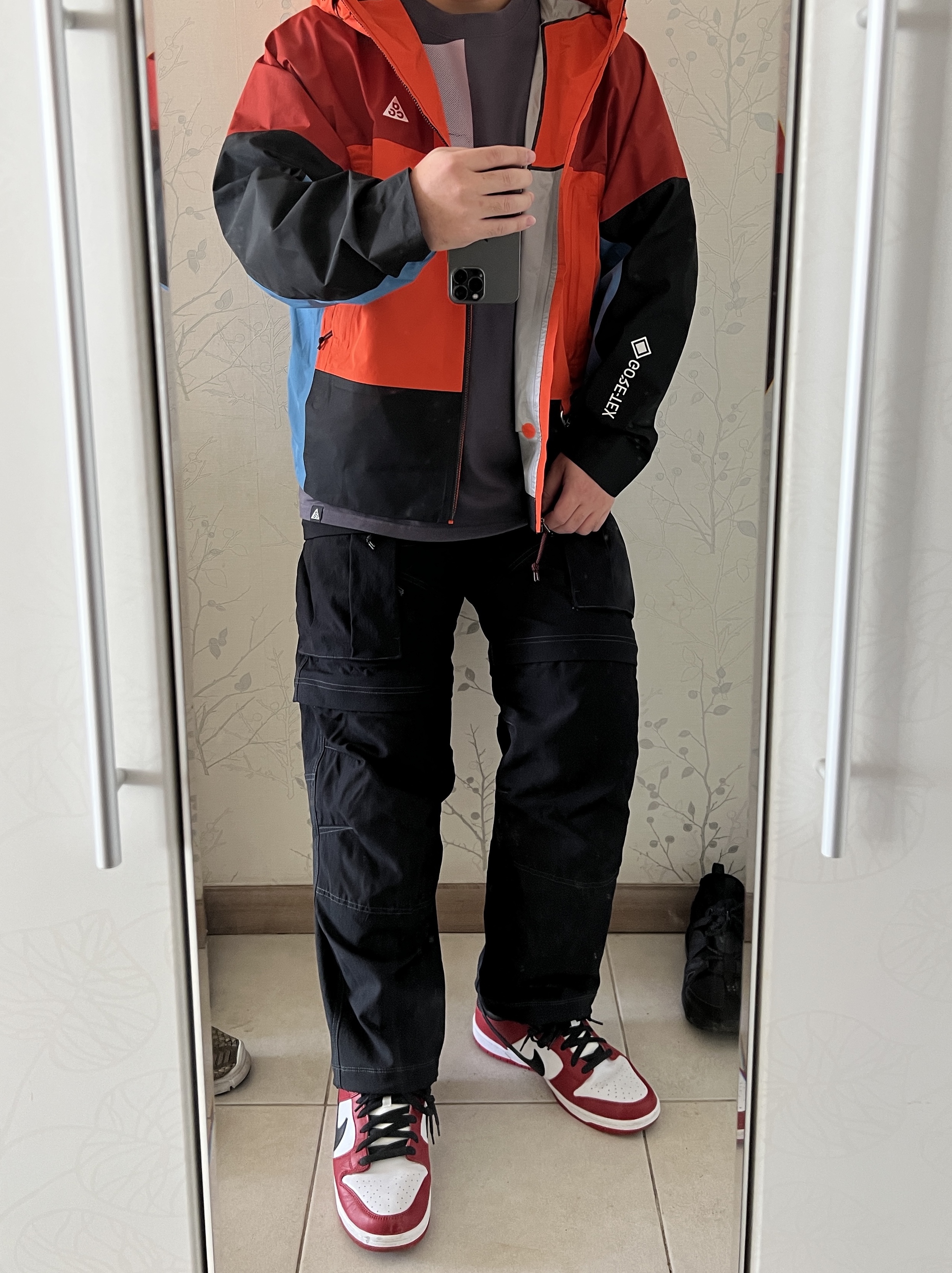 Nike ACG Storm-Fit ADV Chain of Craters Jacket Orange Black Blue - Asia 착용 스타일 - 2