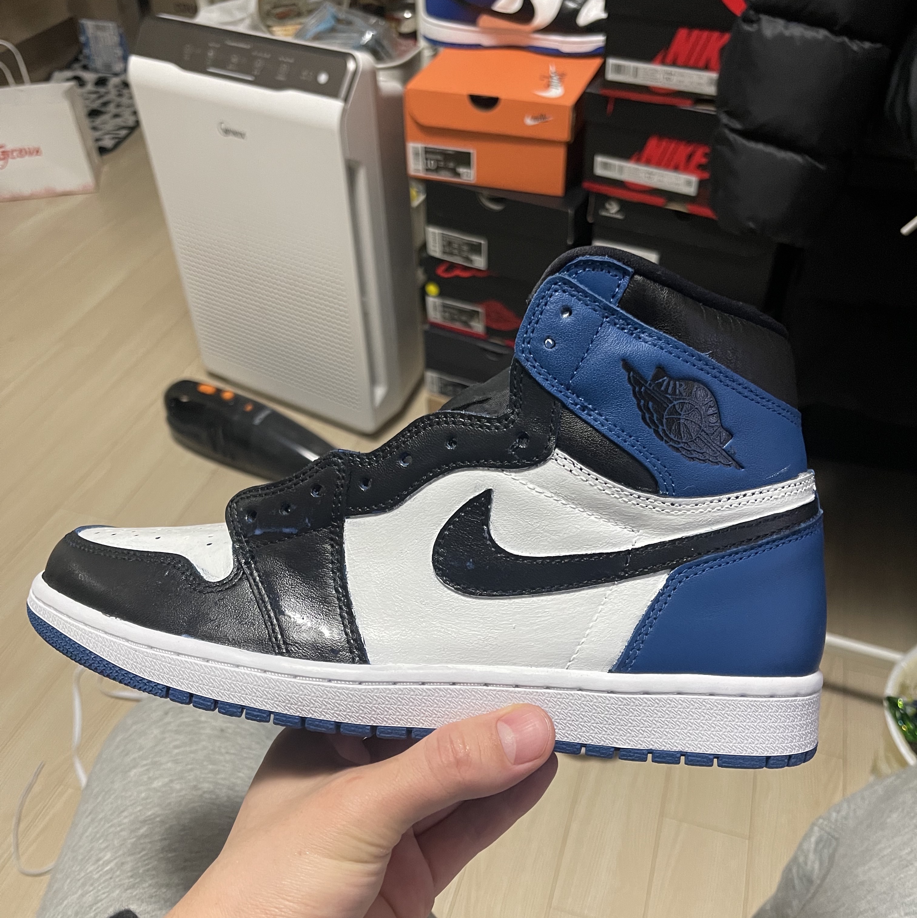 Jordan 1 Retro High OG Dark Marina Blue 착용 스타일 - 2