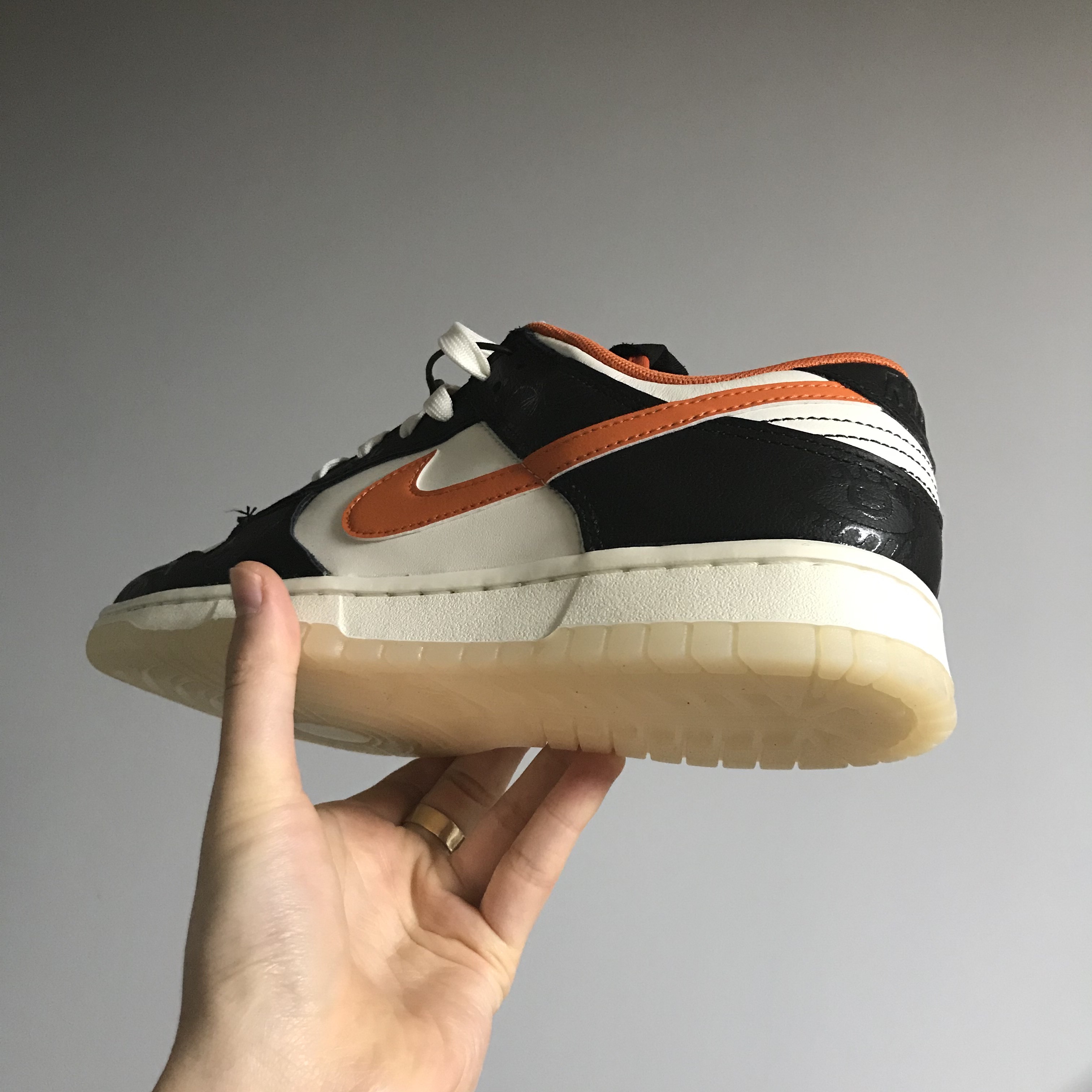 Nike Dunk Low Retro PRM Halloween 착용 스타일 - 3