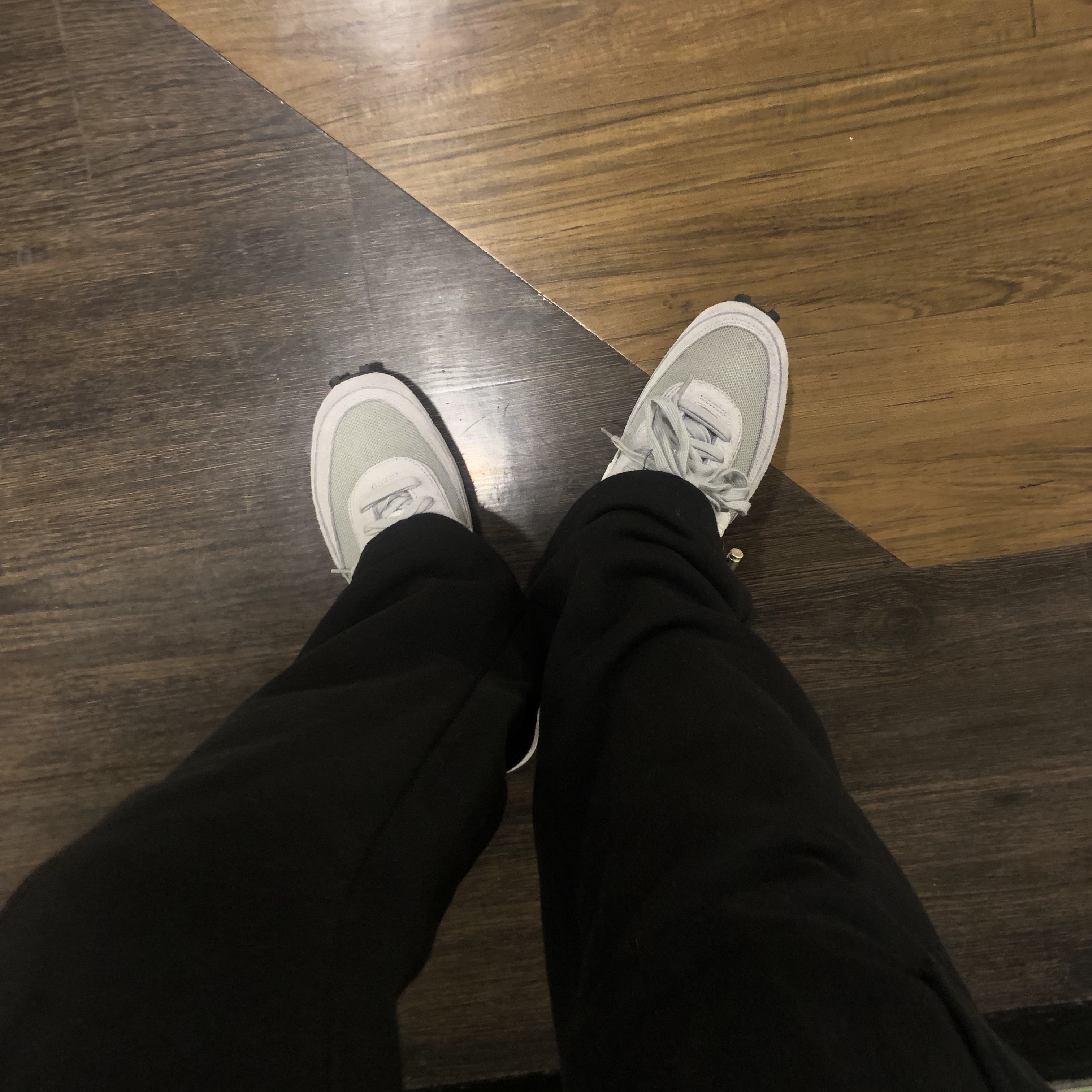 Nike x Sacai x Fragment LDWaffle Light Smoke Grey 착용 스타일 - 2
