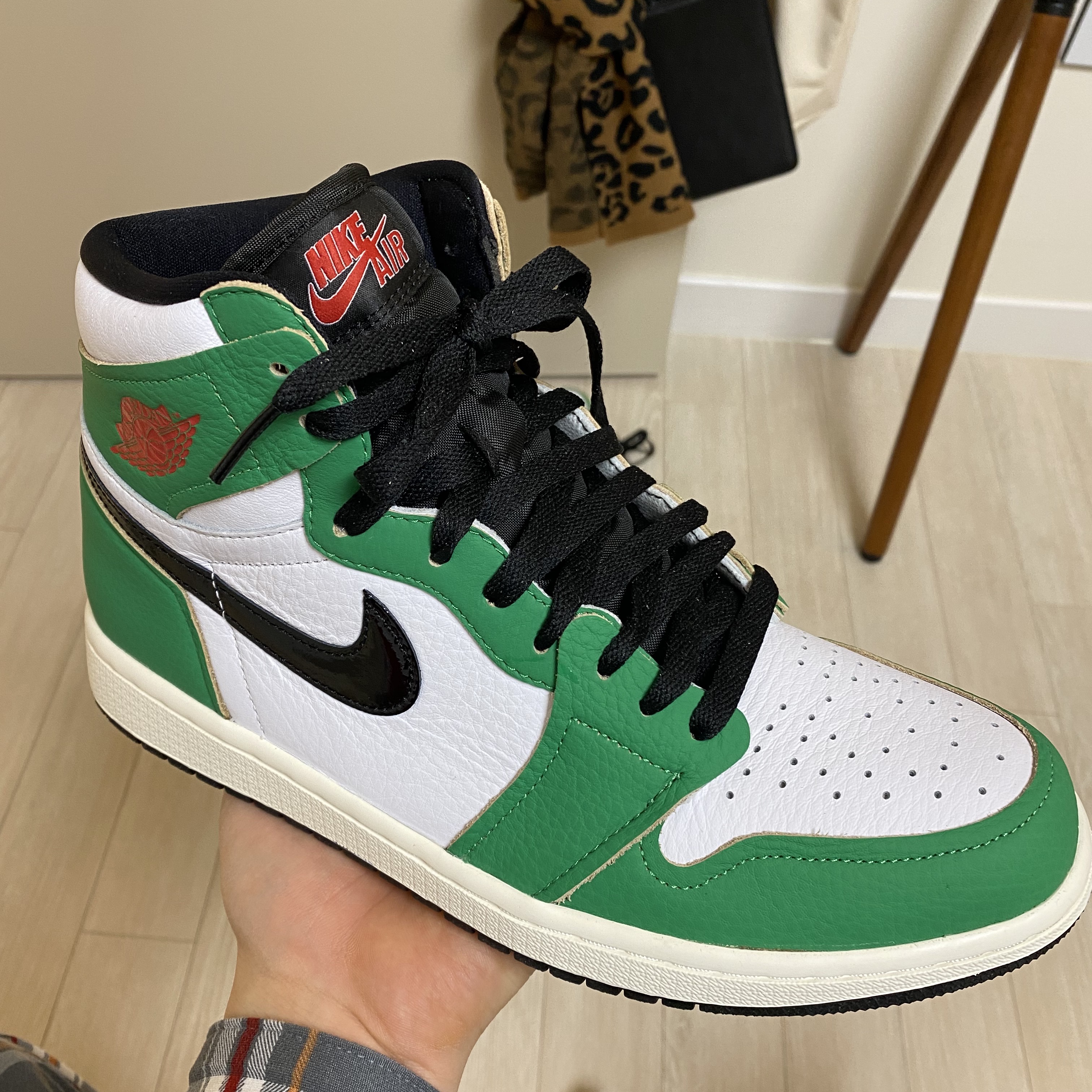 (W) Jordan 1 Retro High OG Lucky Green 착용 스타일