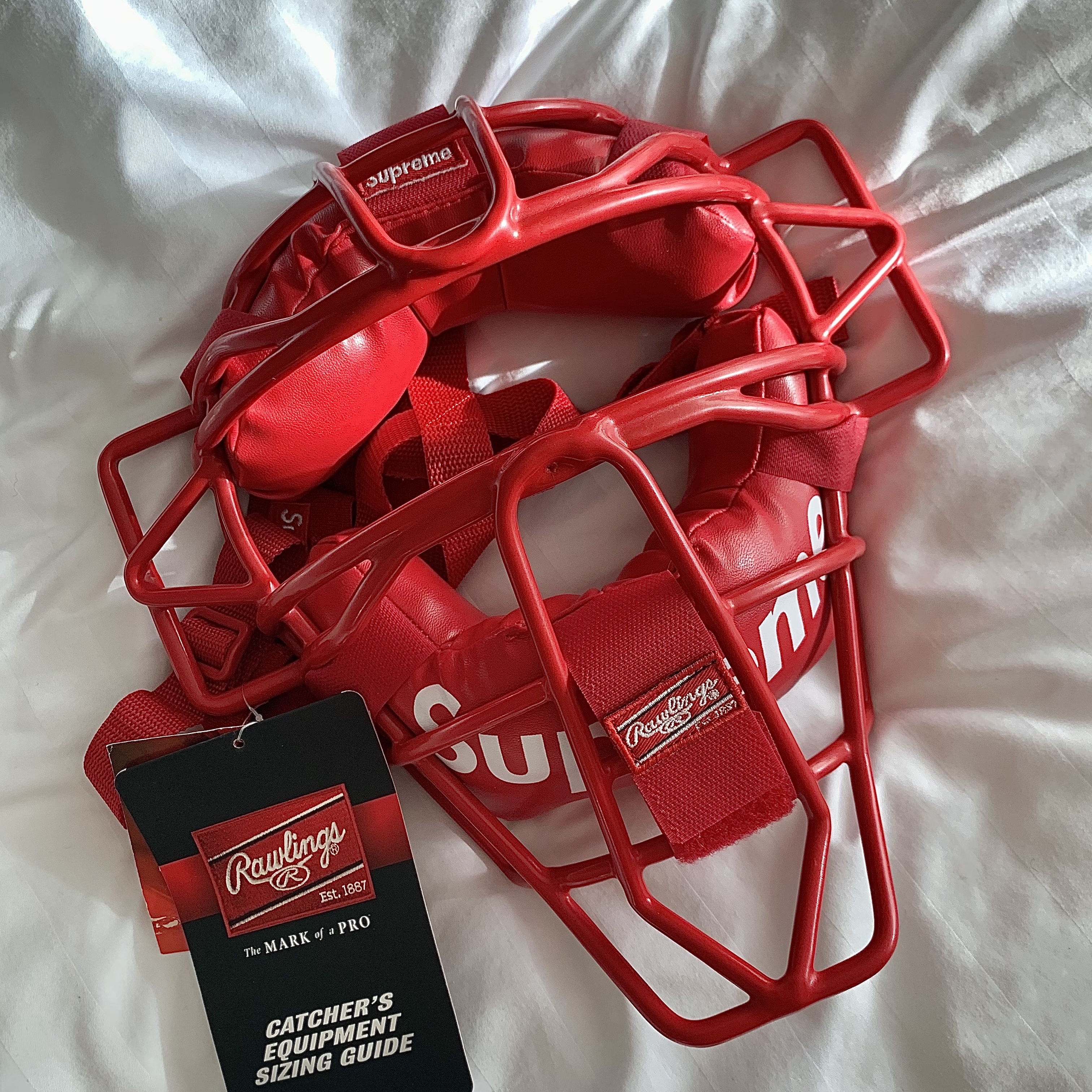 Supreme Rawlings Catcher's Mask Red - 18SS 착용 스타일