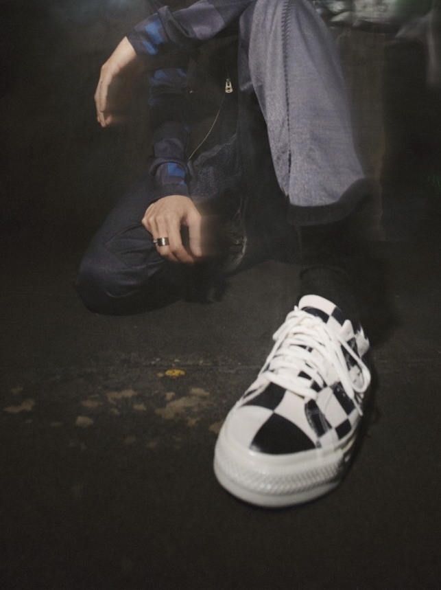 Converse One Star Ox Blocked White Black 착용 스타일