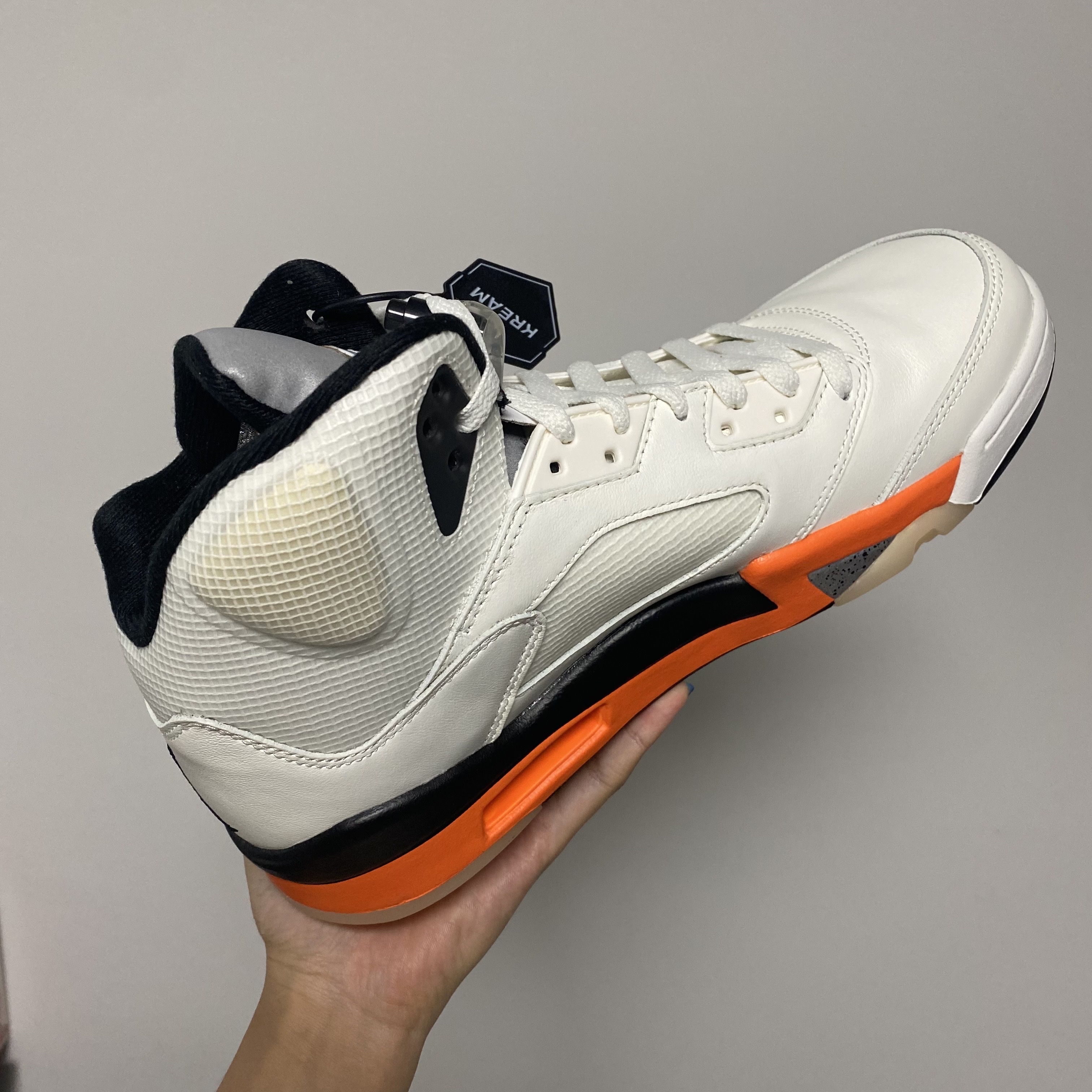 Jordan 5 Retro Orange Blaze 착용 스타일 - 2