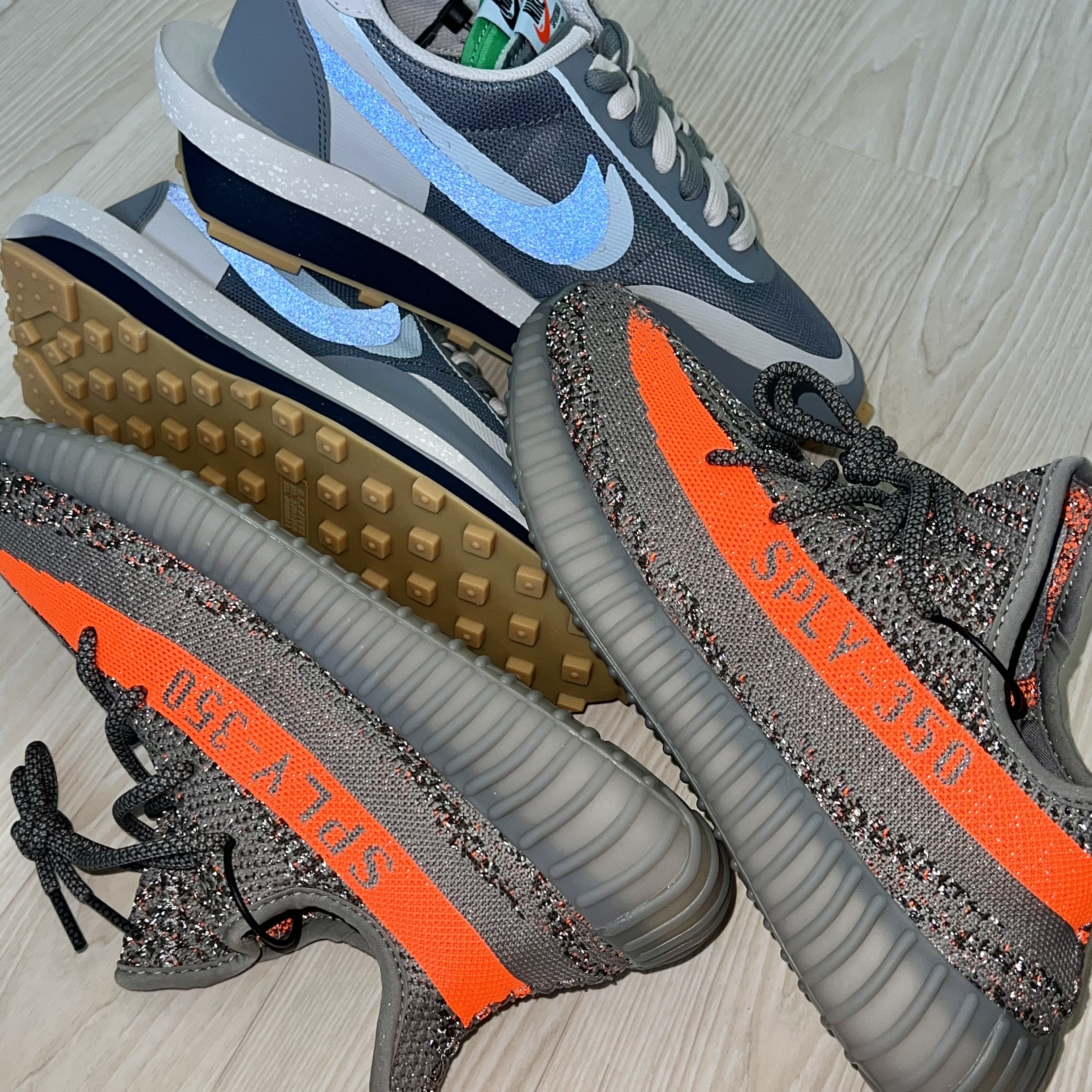 Nike x Sacai x Clot LDWaffle Cool Grey, Adidas Yeezy Boost 350 V2 Beluga - Reflective 착용 스타일