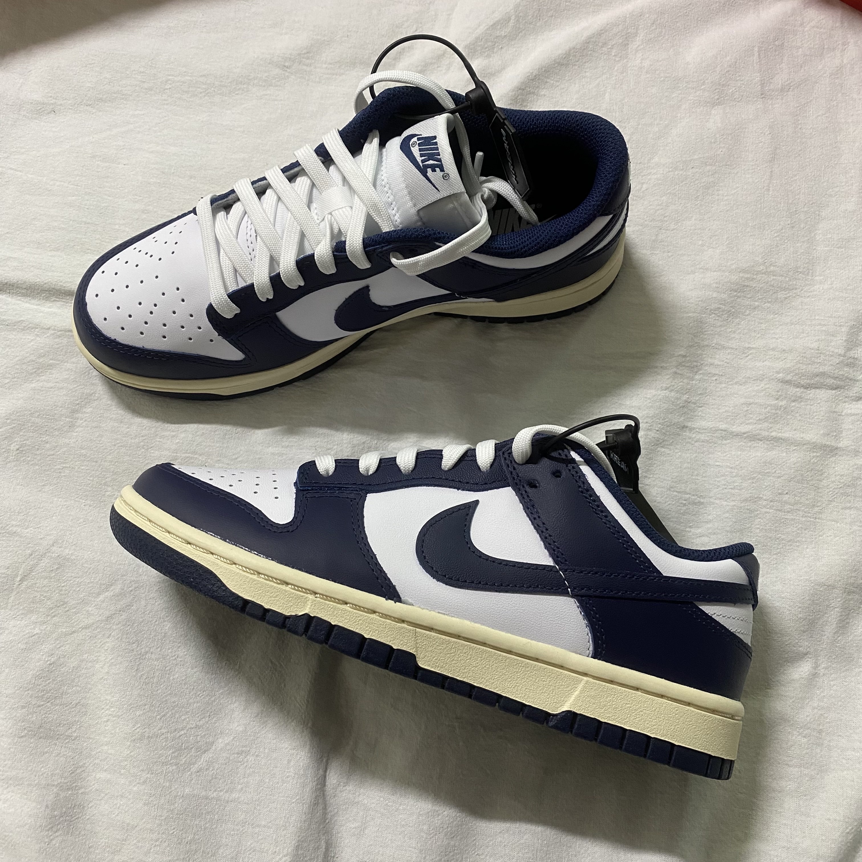 (W) Nike Dunk Low Vintage Midnight Navy, Nike Dunk Low Retro Championship Court Purple 착용 스타일 - 3