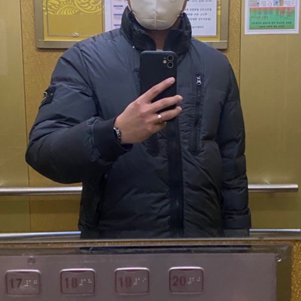 Stone Island 40223 Garment Dyed Crinkle Reps Down Jacket Dark Grey - 21FW 착용 스타일