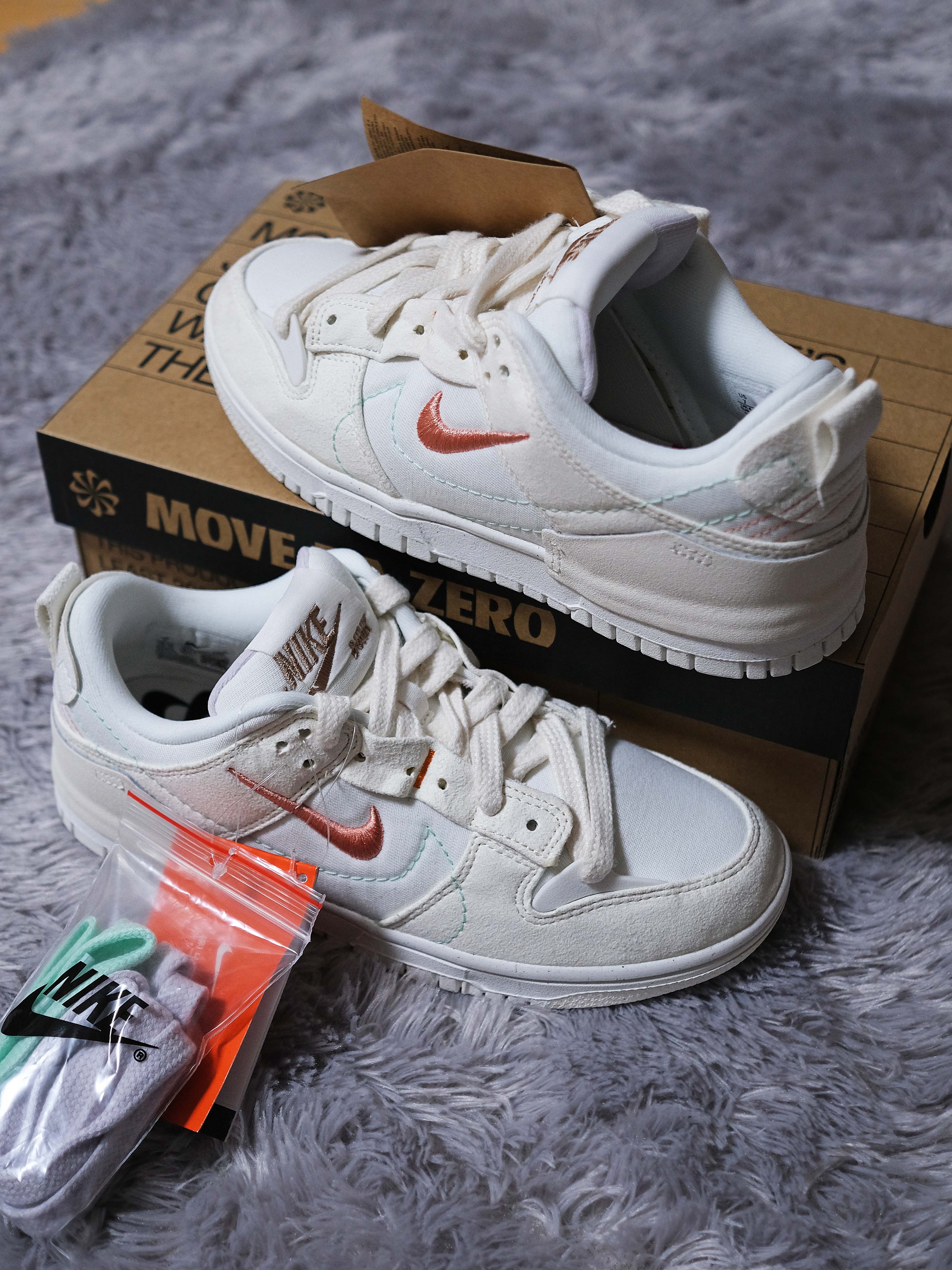 (W) Nike Dunk Low Disrupt 2 Pale Ivory Sail, (W) Nike Dunk Low Disrupt 2 Phantom University Blue 착용 스타일 - 2