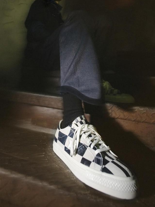 Converse One Star Ox Blocked White Black 착용 스타일