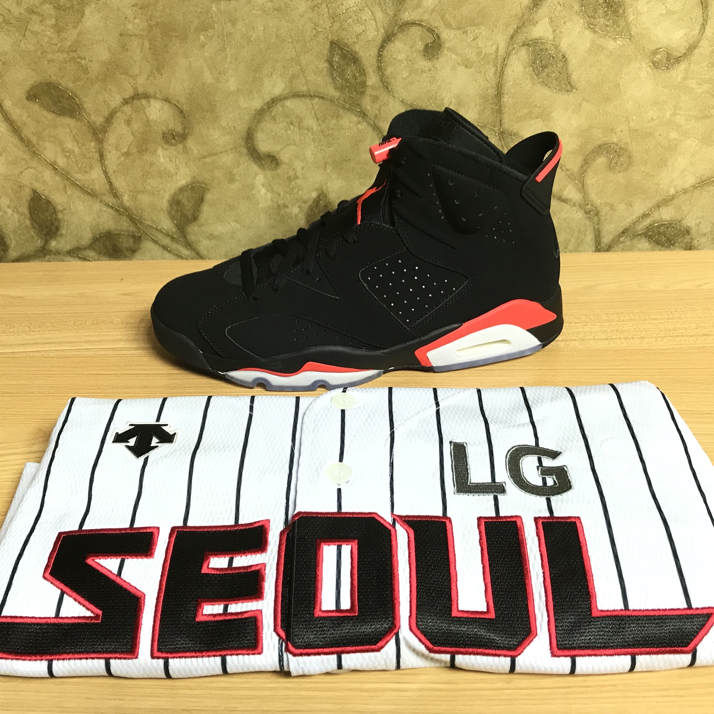 Jordan 6 Retro Infrared 2019 착용 스타일