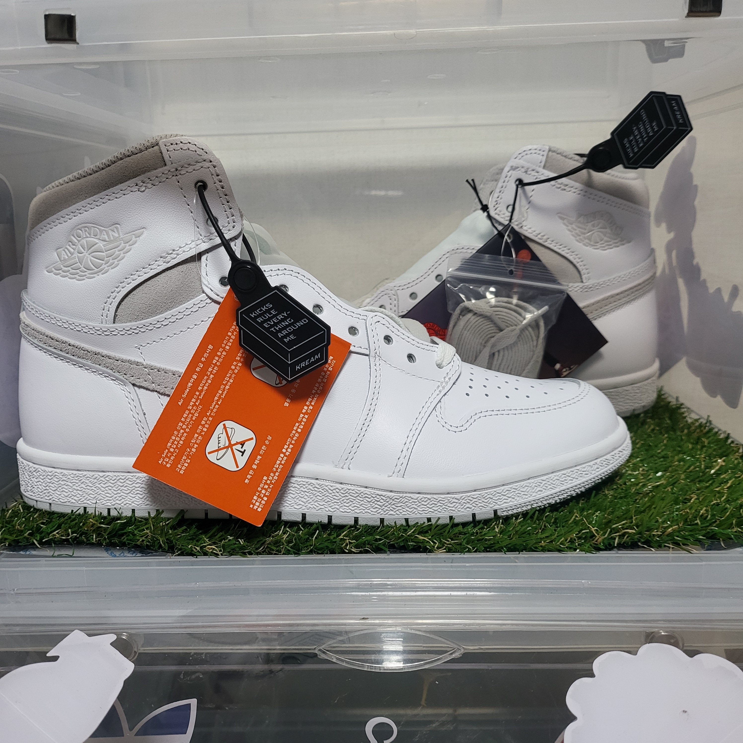 Jordan 1 High 85 Neutral Grey 착용 스타일