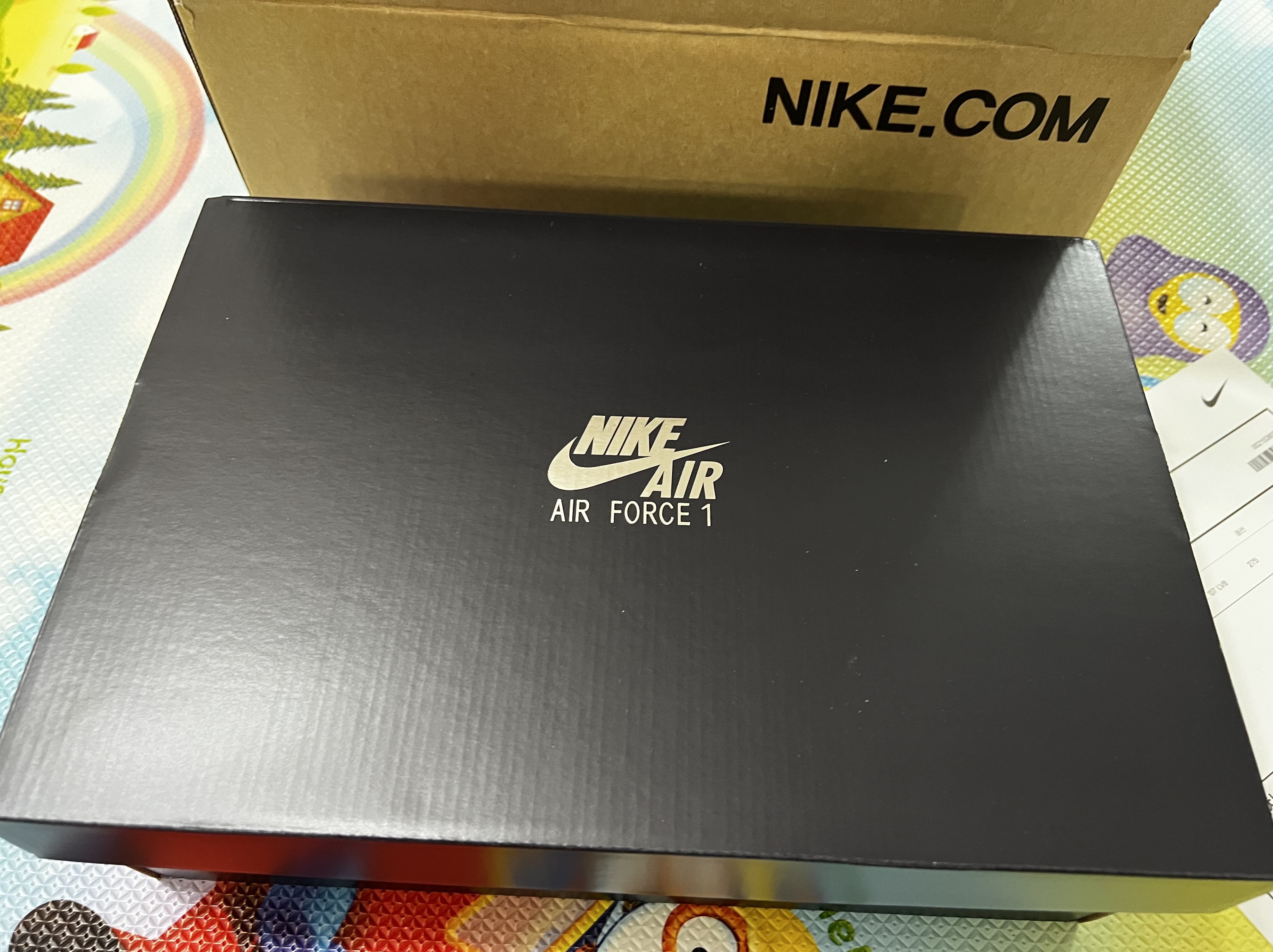 Nike Air Force 1 Mid '07 LV8 Athletic Club White Dark Sulfur 착용 스타일 - 4