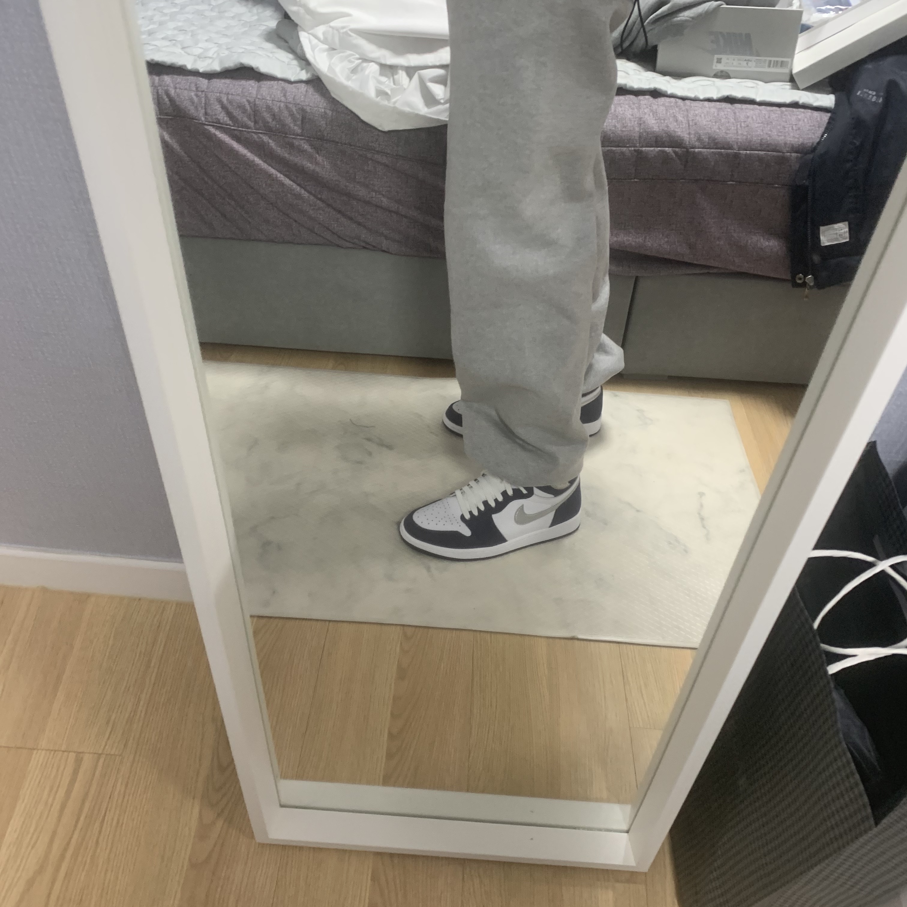 Jordan 1 Retro High OG CO.JP Midnight Navy 착용 스타일