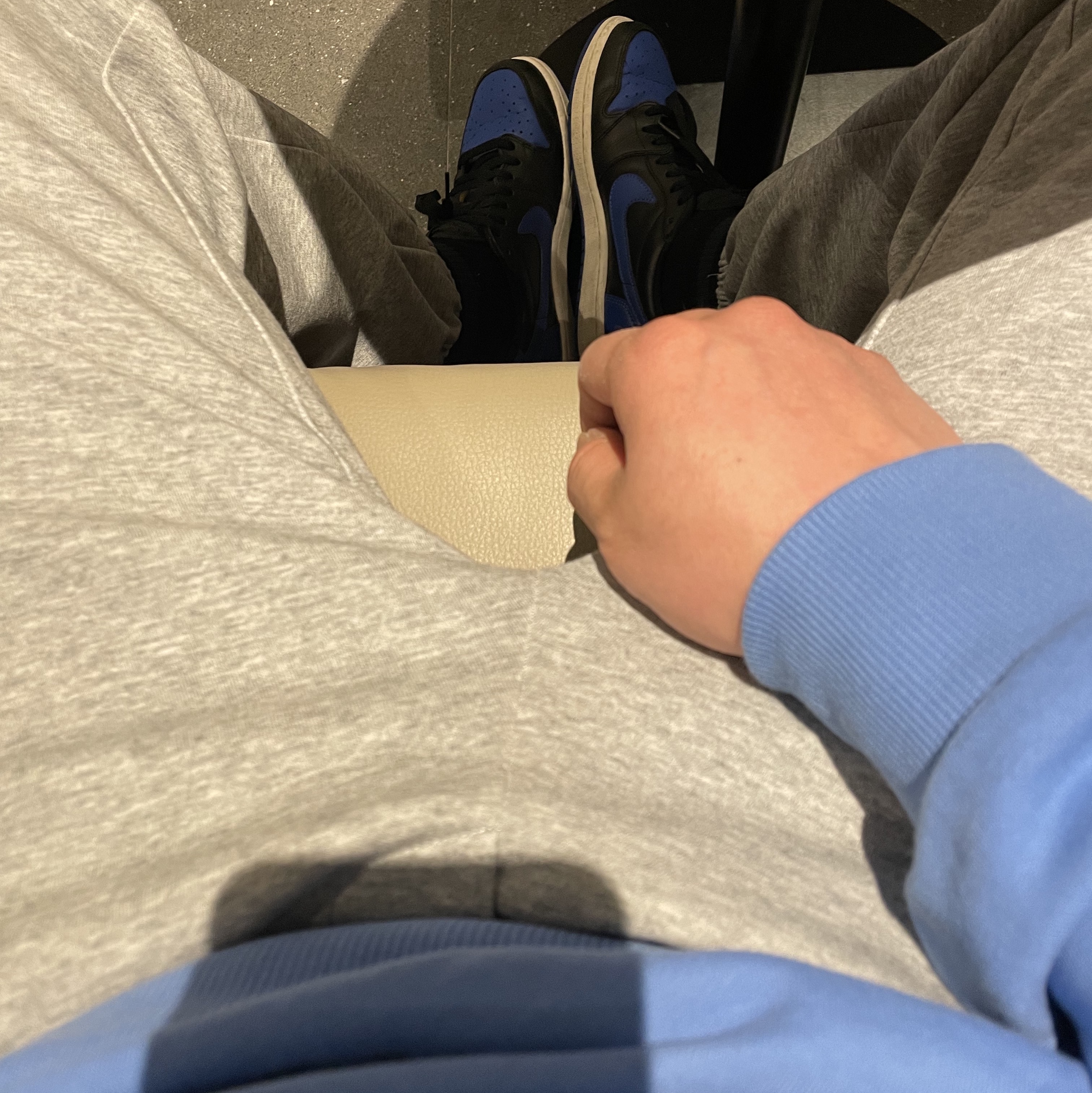 Jordan 1 Retro Low OG Royal 2015 착용 스타일 - 4