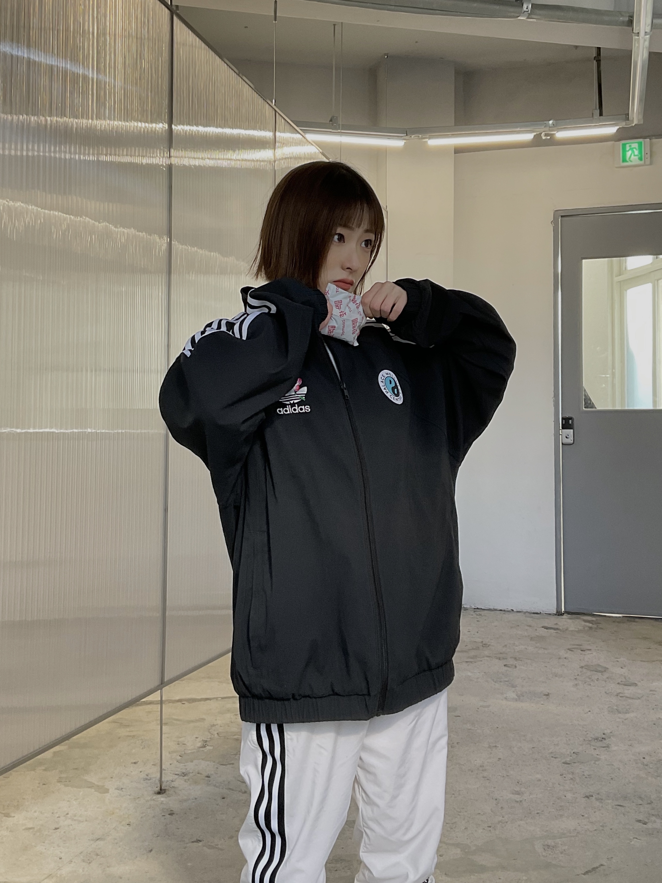 Adidas Yeezy 500 Ash Grey, Palace x Adidas Palaste Zip Jacket Black - 21FW 착용 스타일 - 2