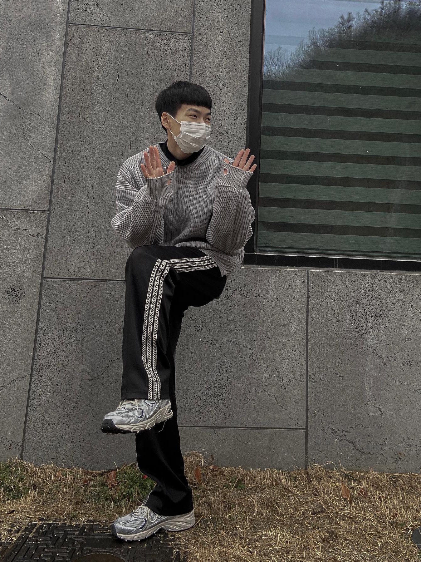 New Balance 530 Steel Grey 착용 스타일 - 3