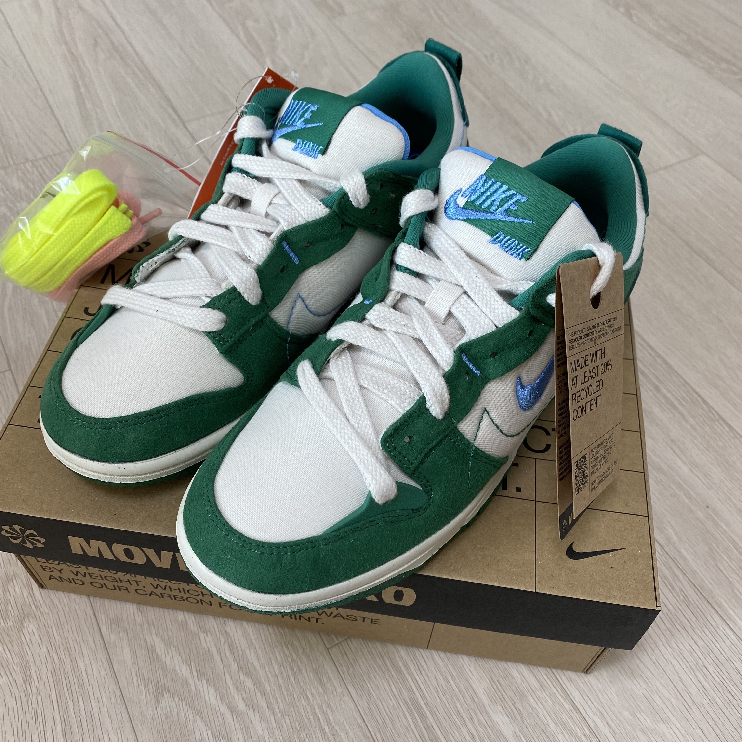 (W) Nike Dunk Low Disrupt 2 Phantom University Blue 착용 스타일 - 2