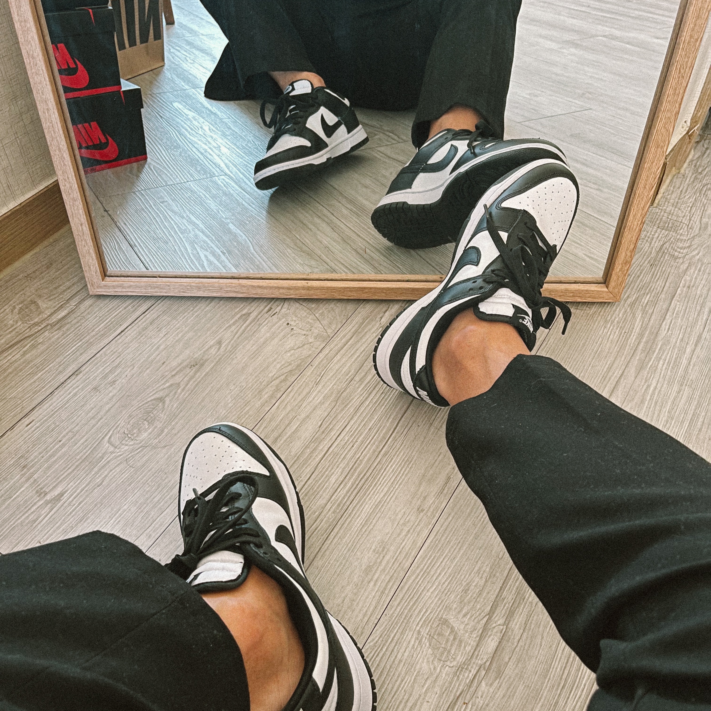 Nike Dunk Low Retro Black 착용 스타일