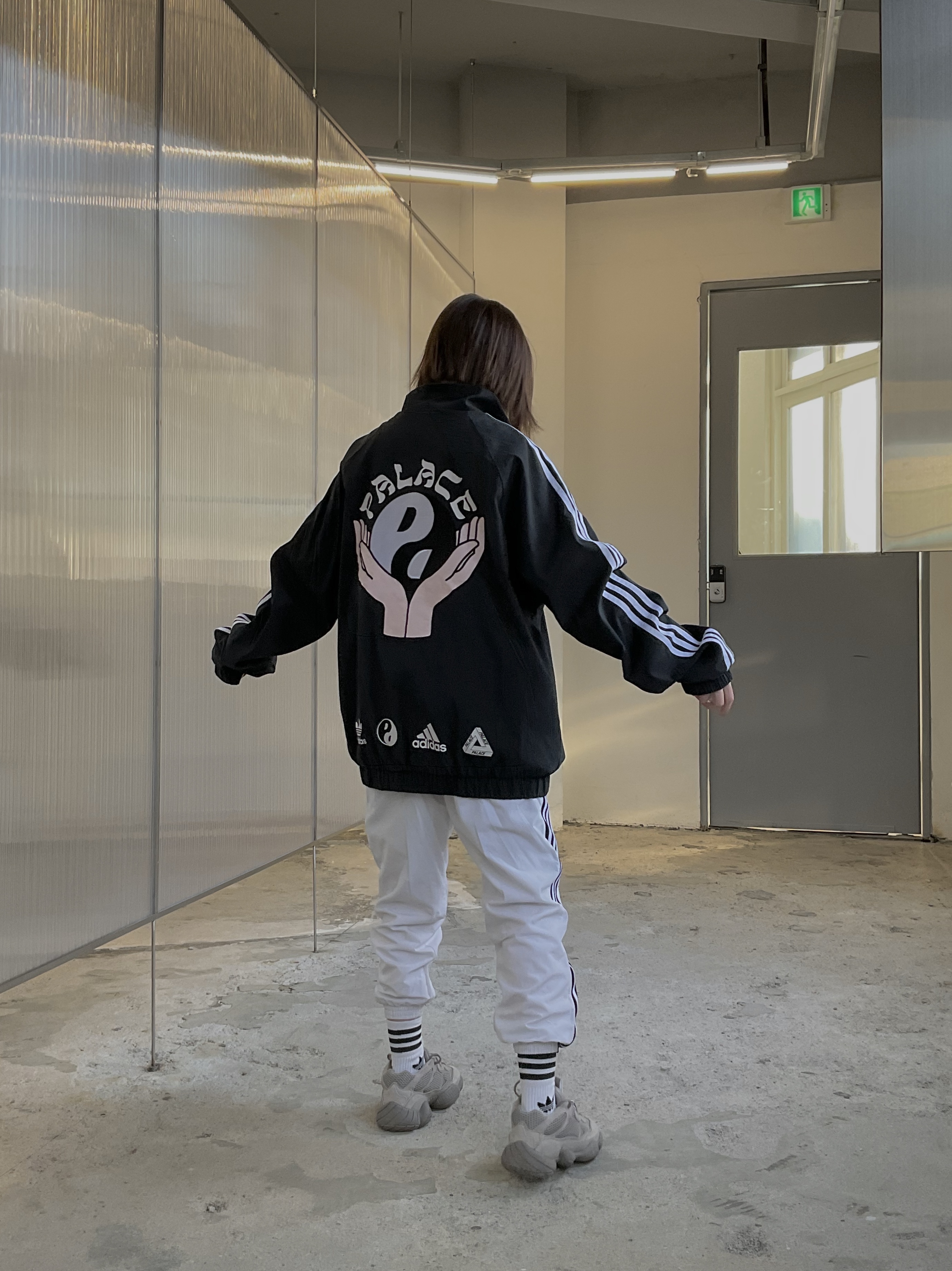 Adidas Yeezy 500 Ash Grey, Palace x Adidas Palaste Zip Jacket Black - 21FW 착용 스타일 - 4