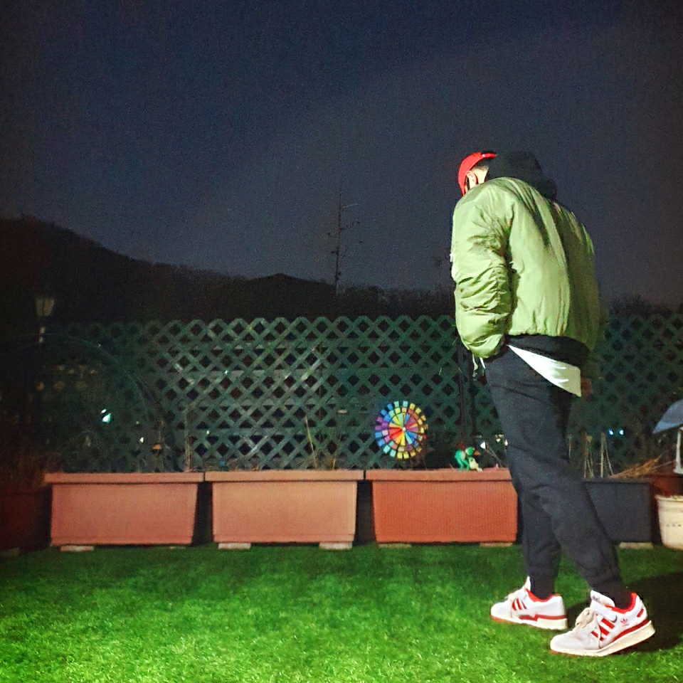 Adidas Forum 84 Low Team Power Red 착용 스타일 - 2