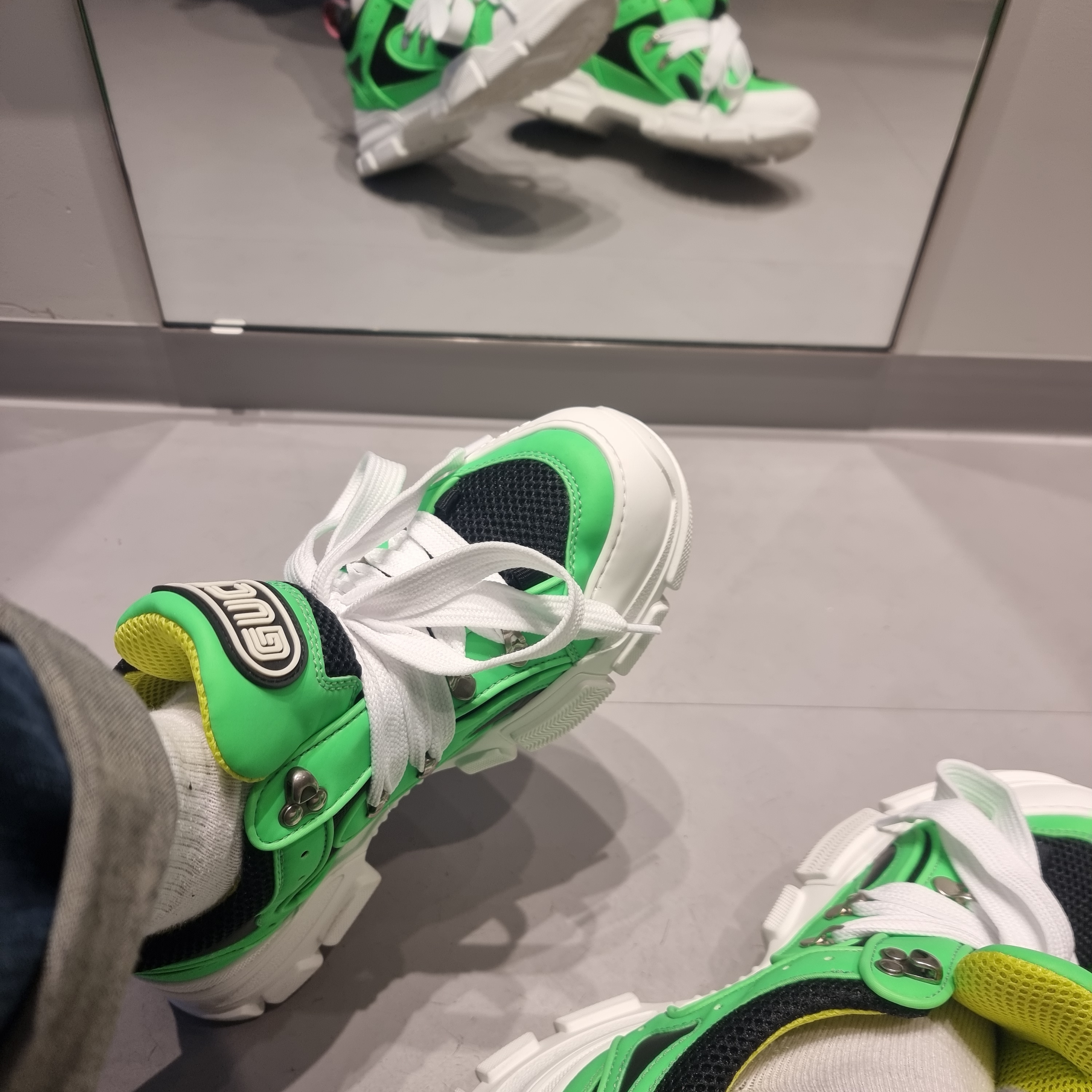 Nike x Cactus Plant Flea Market S/S Jersey Green - US/EU, Gucci Flashtrek Sneakers Green Blue 착용 스타일 - 2