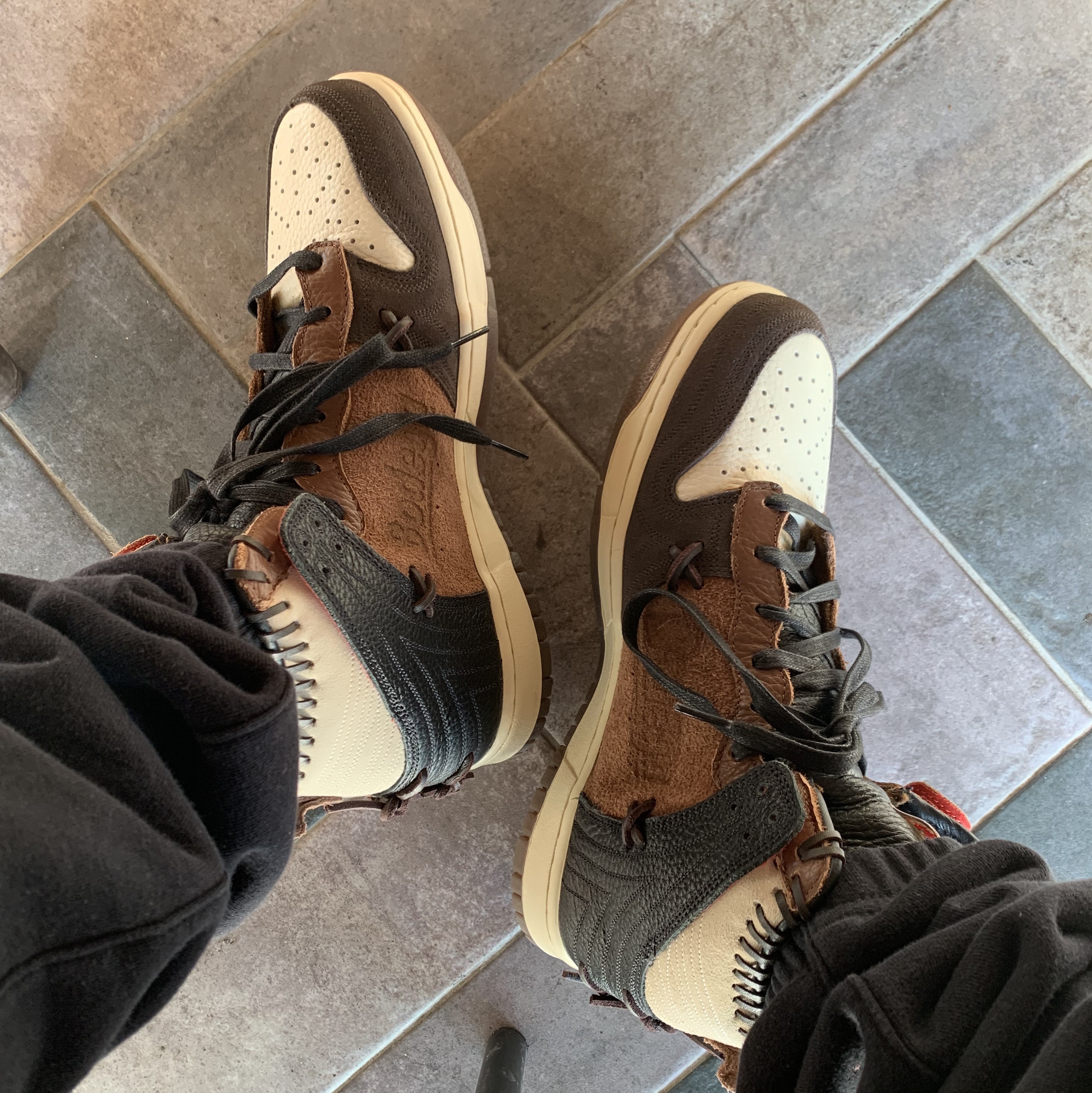Nike x Bodega Dunk High Legend 착용 스타일 - 1