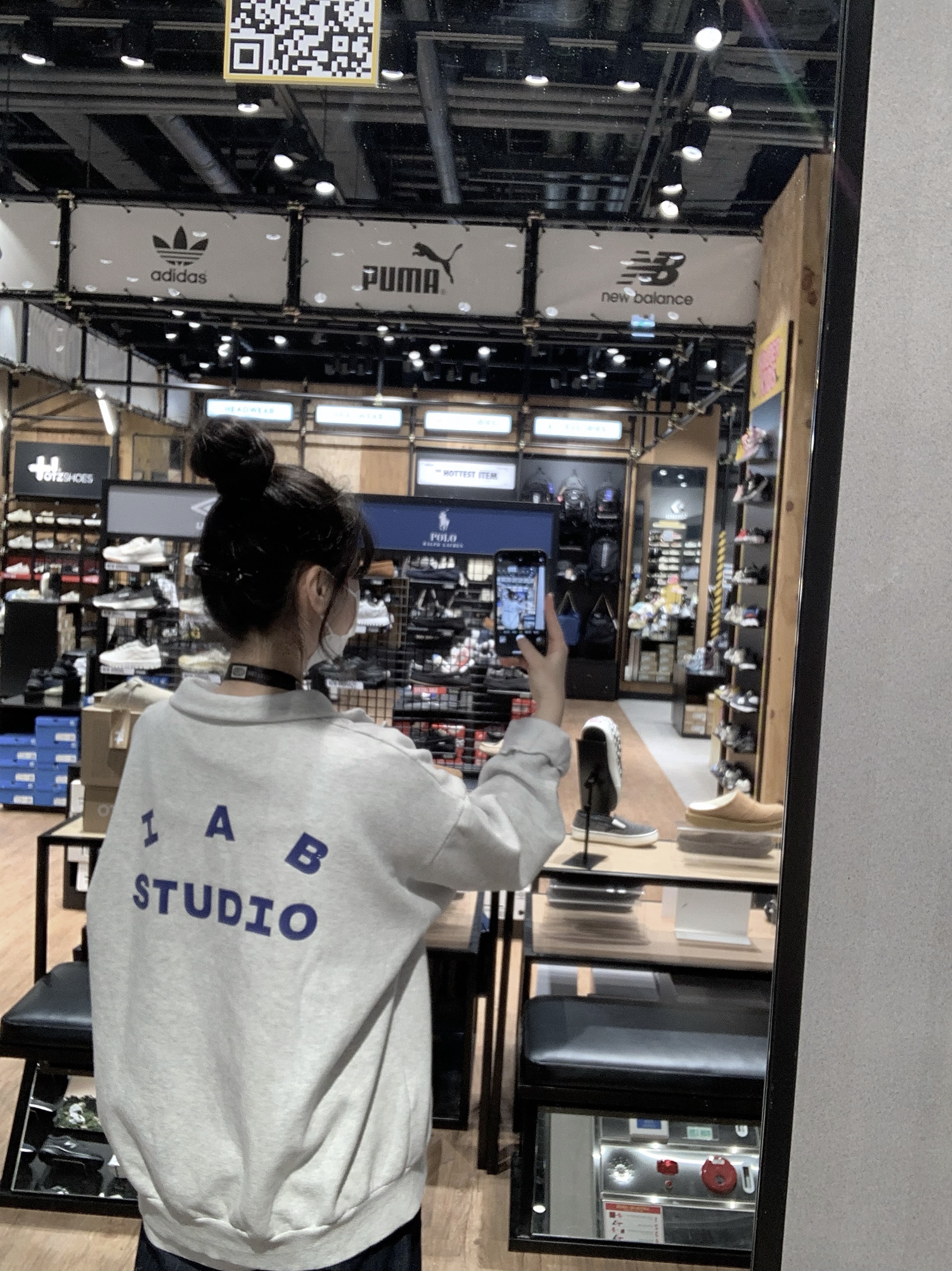 IAB Studio Half Zip Pullover Light Gray, Converse Chuck 70 Ox Vintage Canvas Rush Blue 착용 스타일 - 2