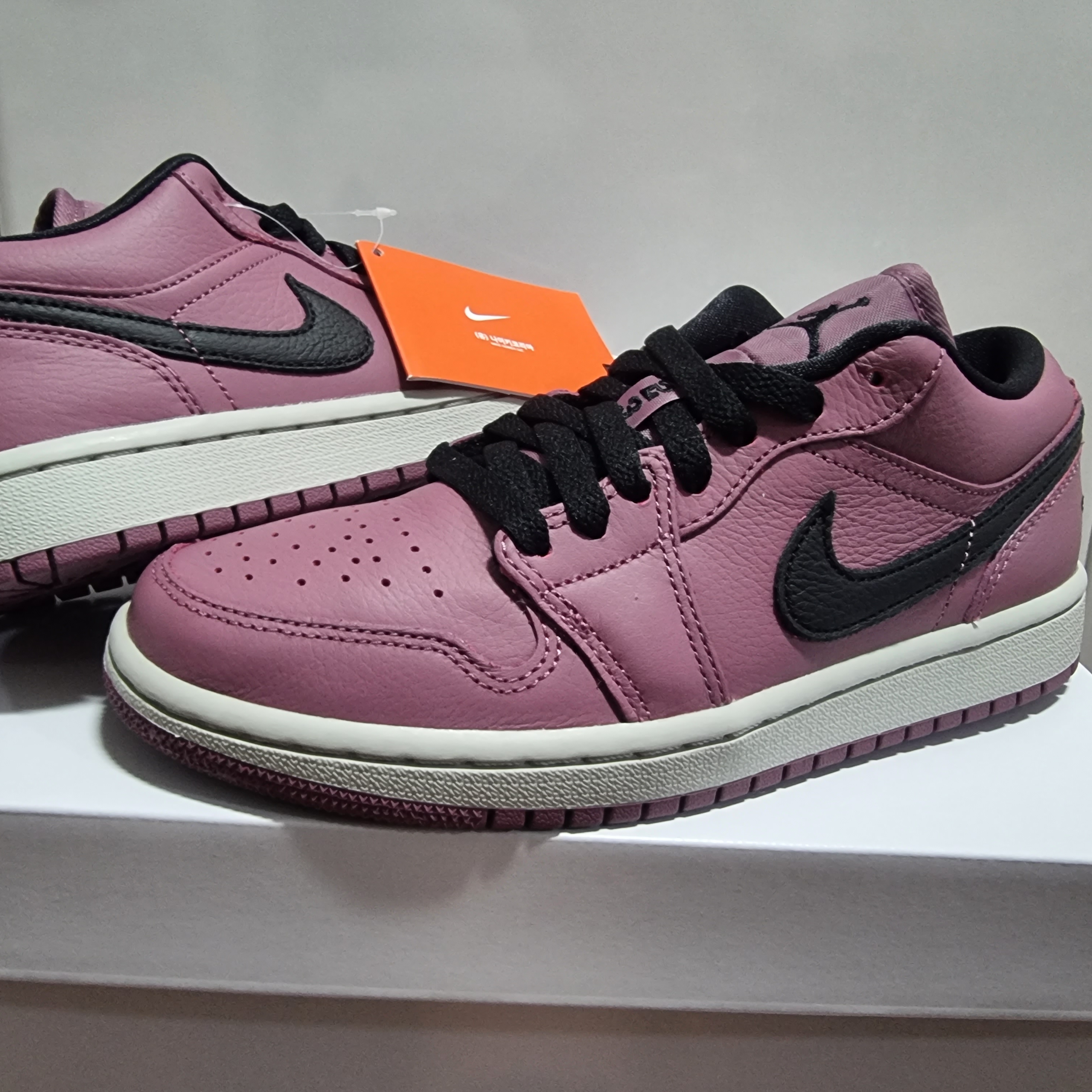(W) Jordan 1 Low SE Light Mulberry 착용 스타일 - 2
