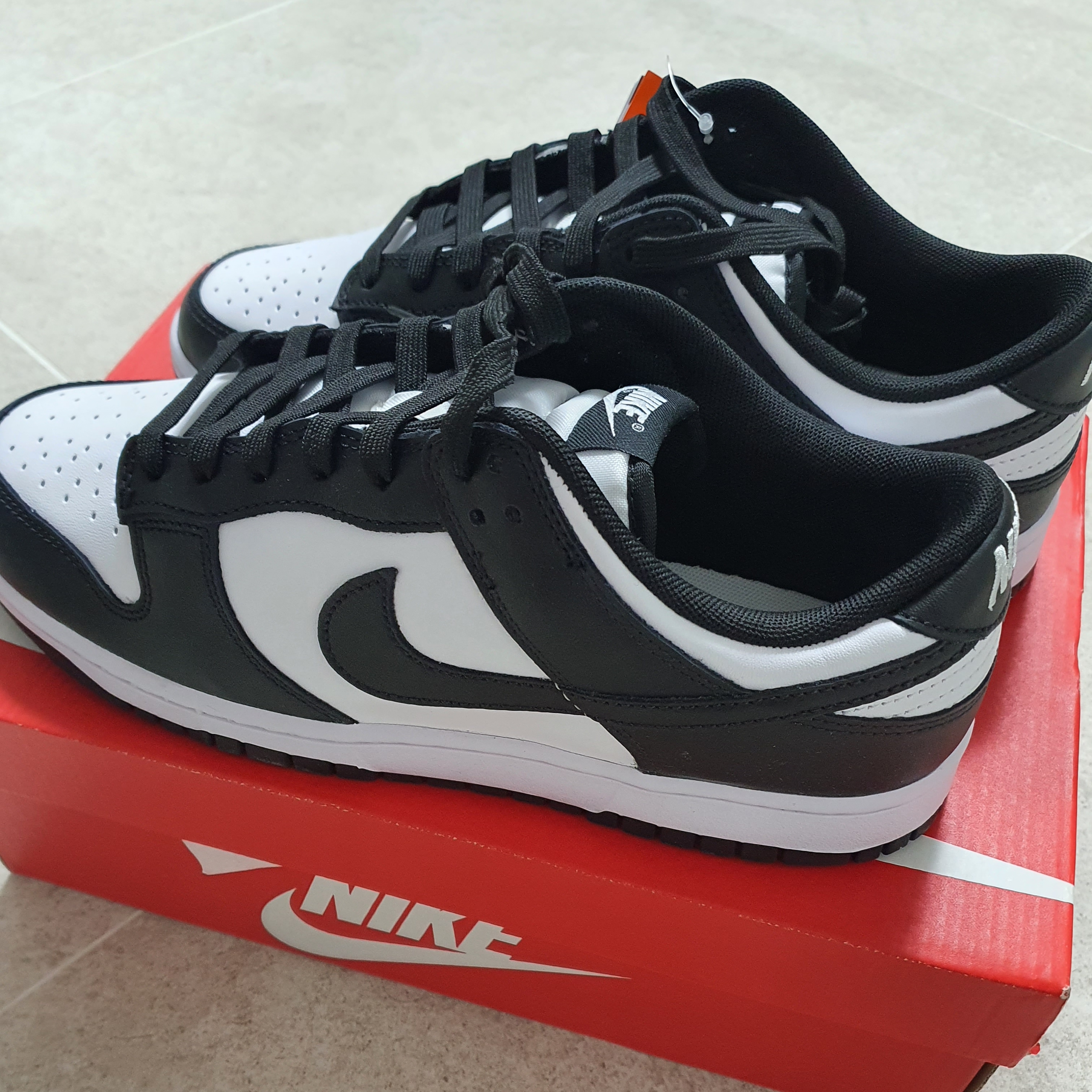 Nike Dunk Low Retro Black 착용 스타일