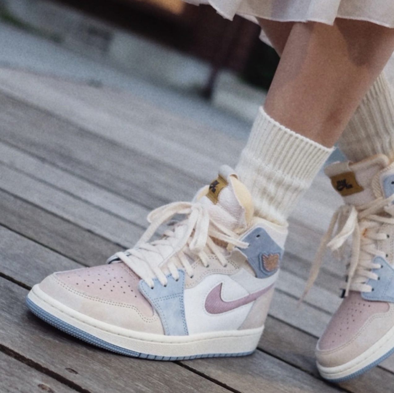 (W) Jordan 1 Zoom Air CMFT Pink Oxford Plum Fog 착용 스타일