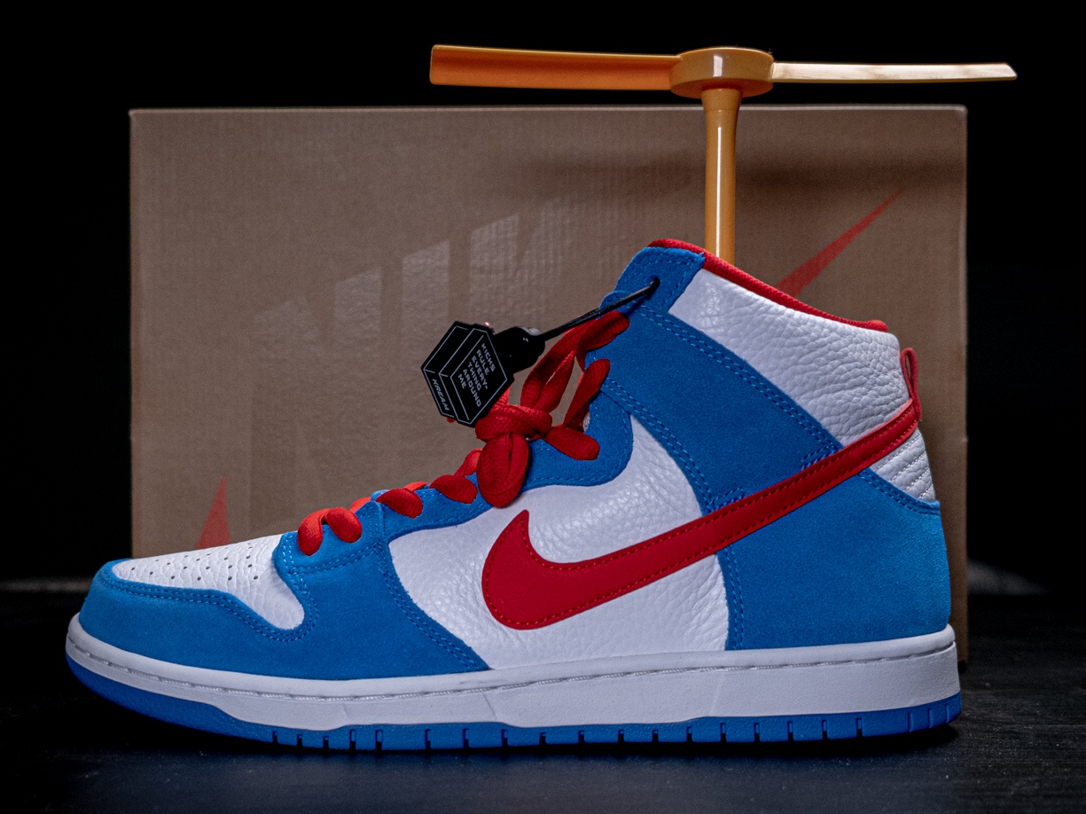 Nike SB Dunk High Pro Doraemon 착용 스타일