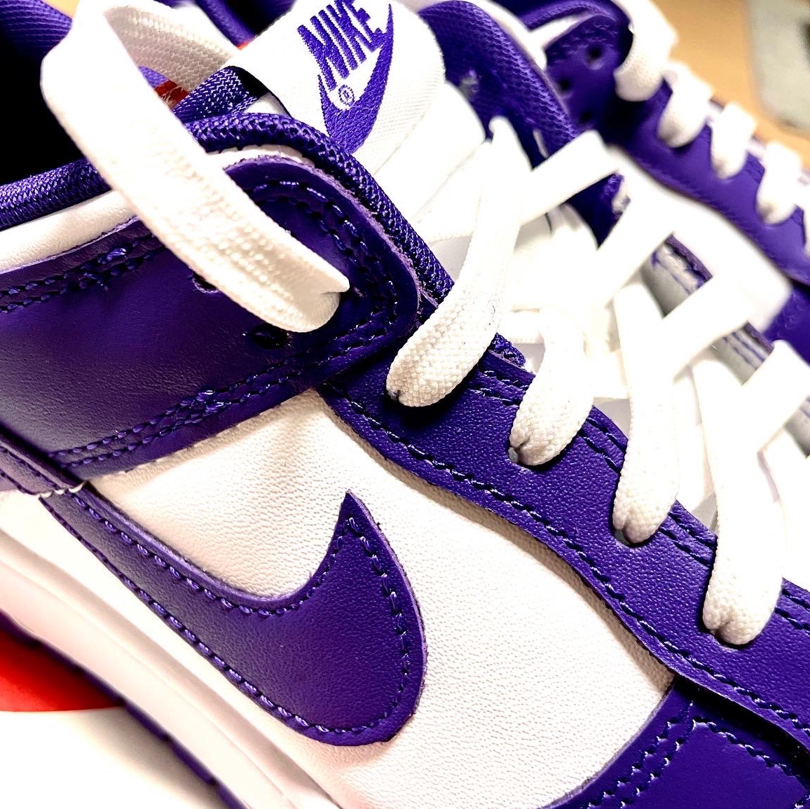 Nike Dunk Low Retro Championship Court Purple 착용 스타일 - 1