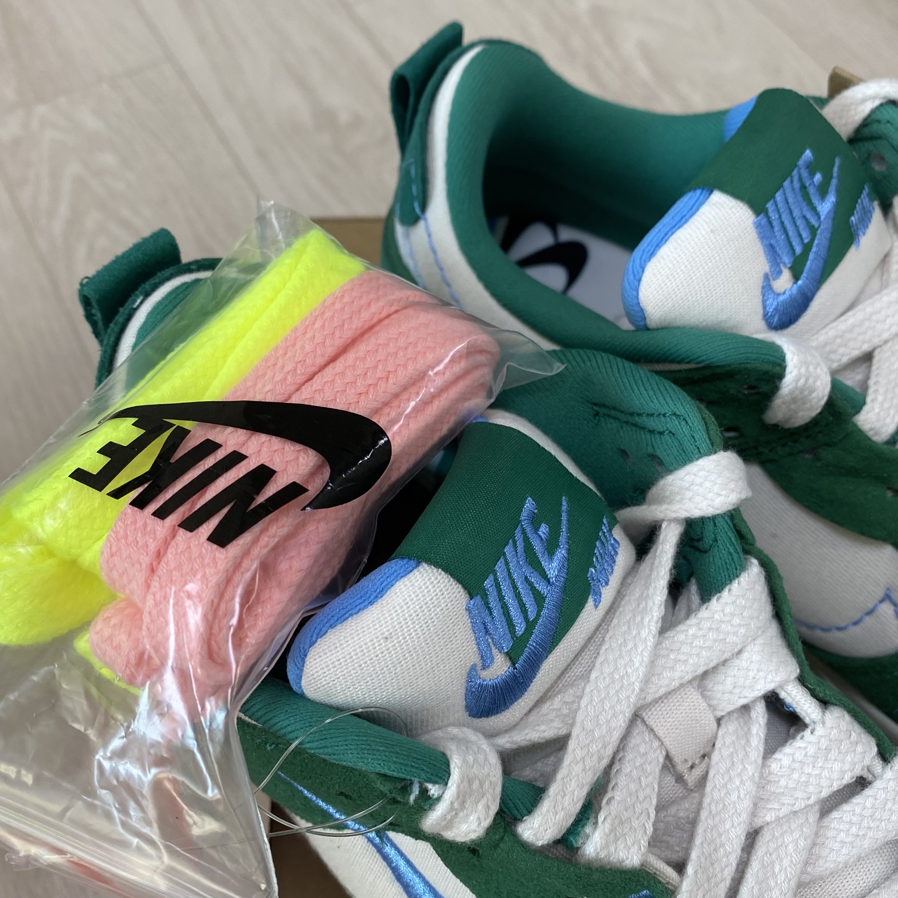 (W) Nike Dunk Low Disrupt 2 Phantom University Blue 착용 스타일 - 4