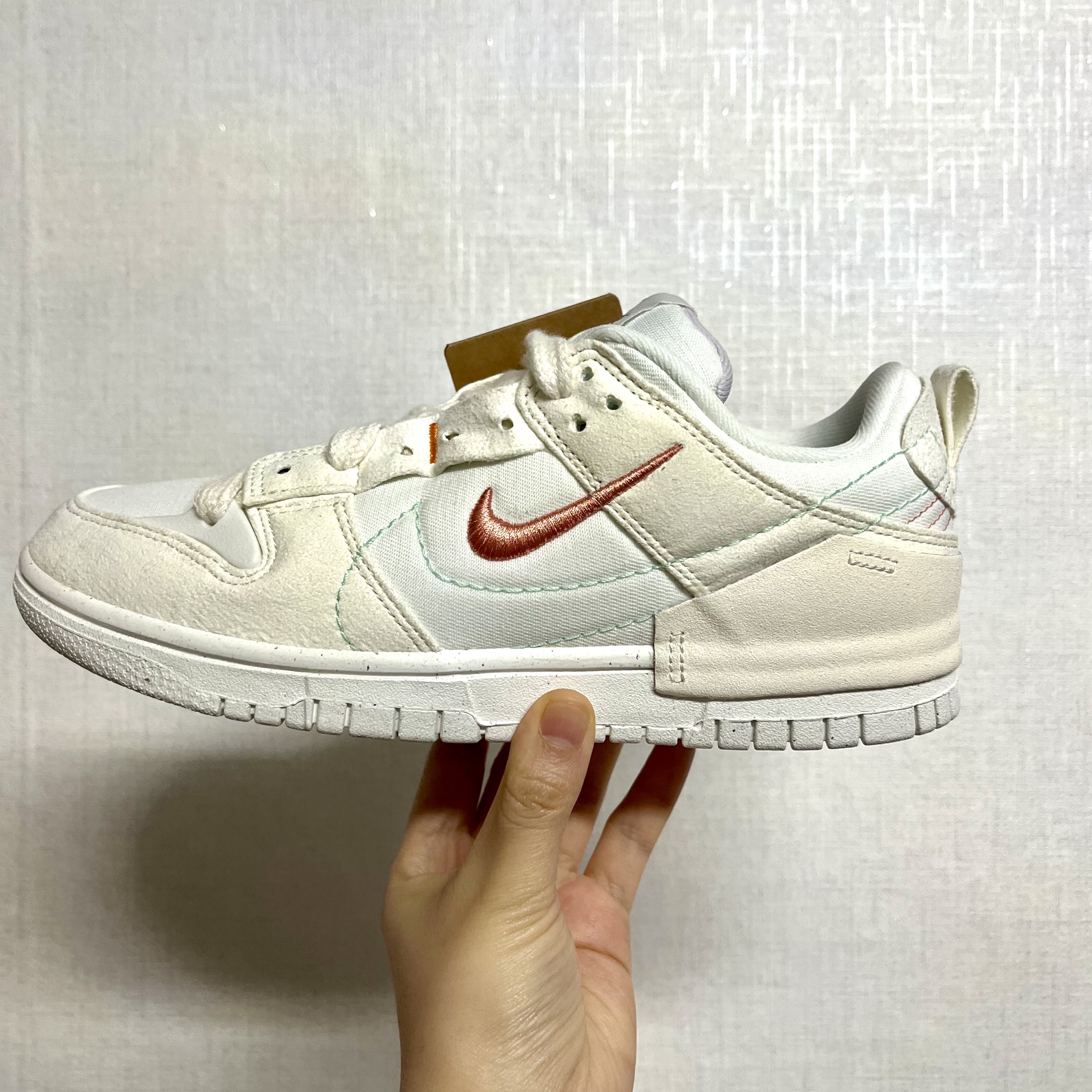 (W) Nike Dunk Low Disrupt 2 Pale Ivory Sail 착용 스타일