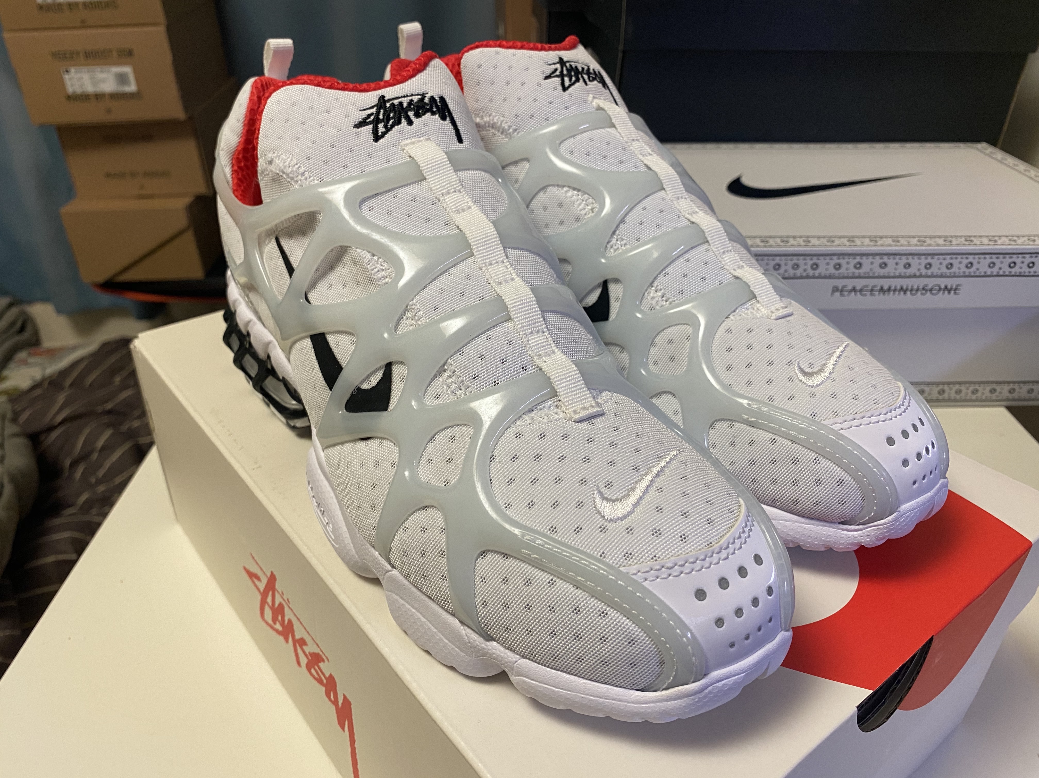 Nike x Stussy Air Zoom Spiridon Kukini White 착용 스타일 - 3