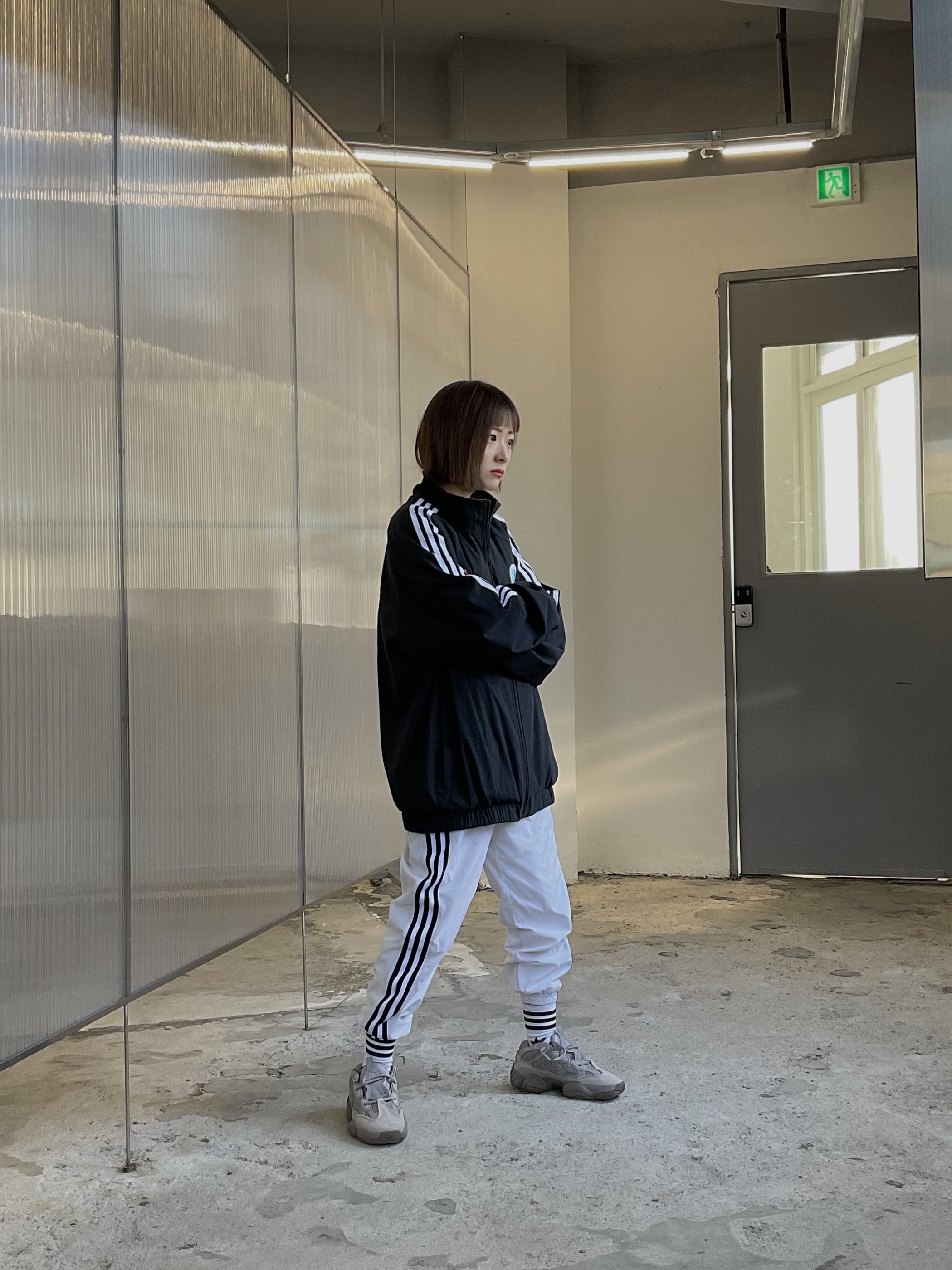 Adidas Yeezy 500 Ash Grey, Palace x Adidas Palaste Zip Jacket Black - 21FW 착용 스타일 - 1