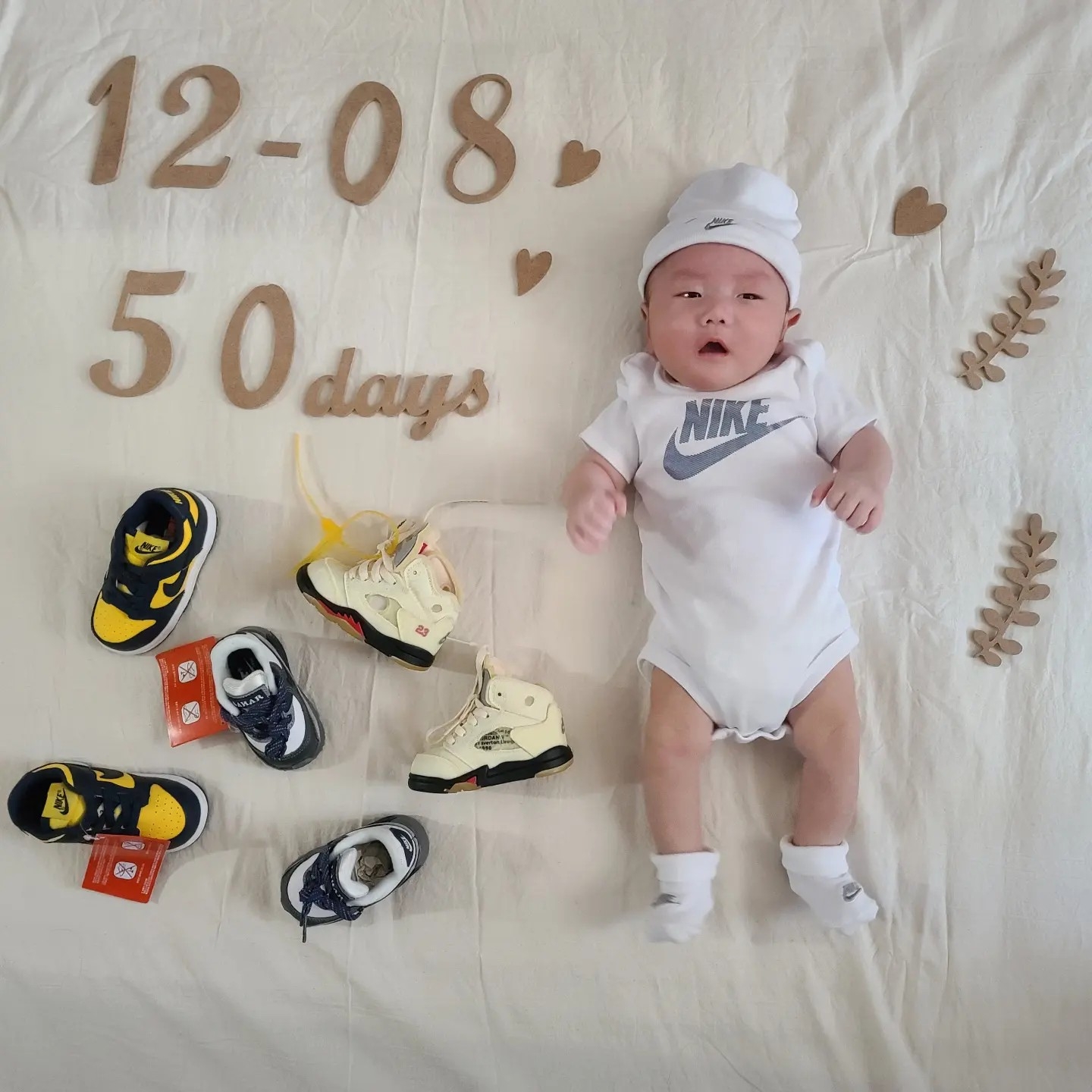 (TD) Jordan 5 x Off-White Retro SP Sail Fire Red, (TD) Nike Dunk Low Varsity Maize 착용 스타일