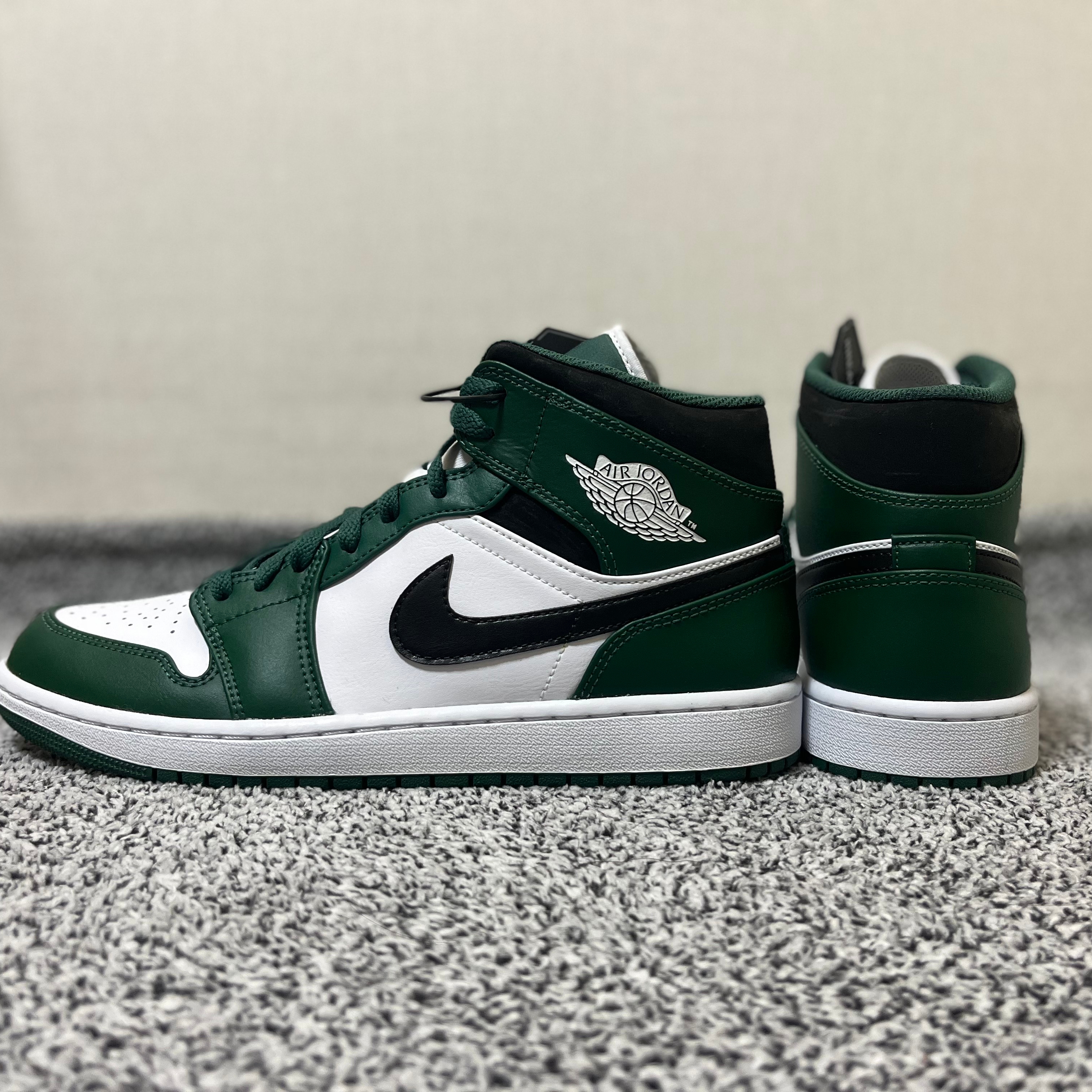 Jordan 1 Mid Sonics 2021 착용 스타일 - 1
