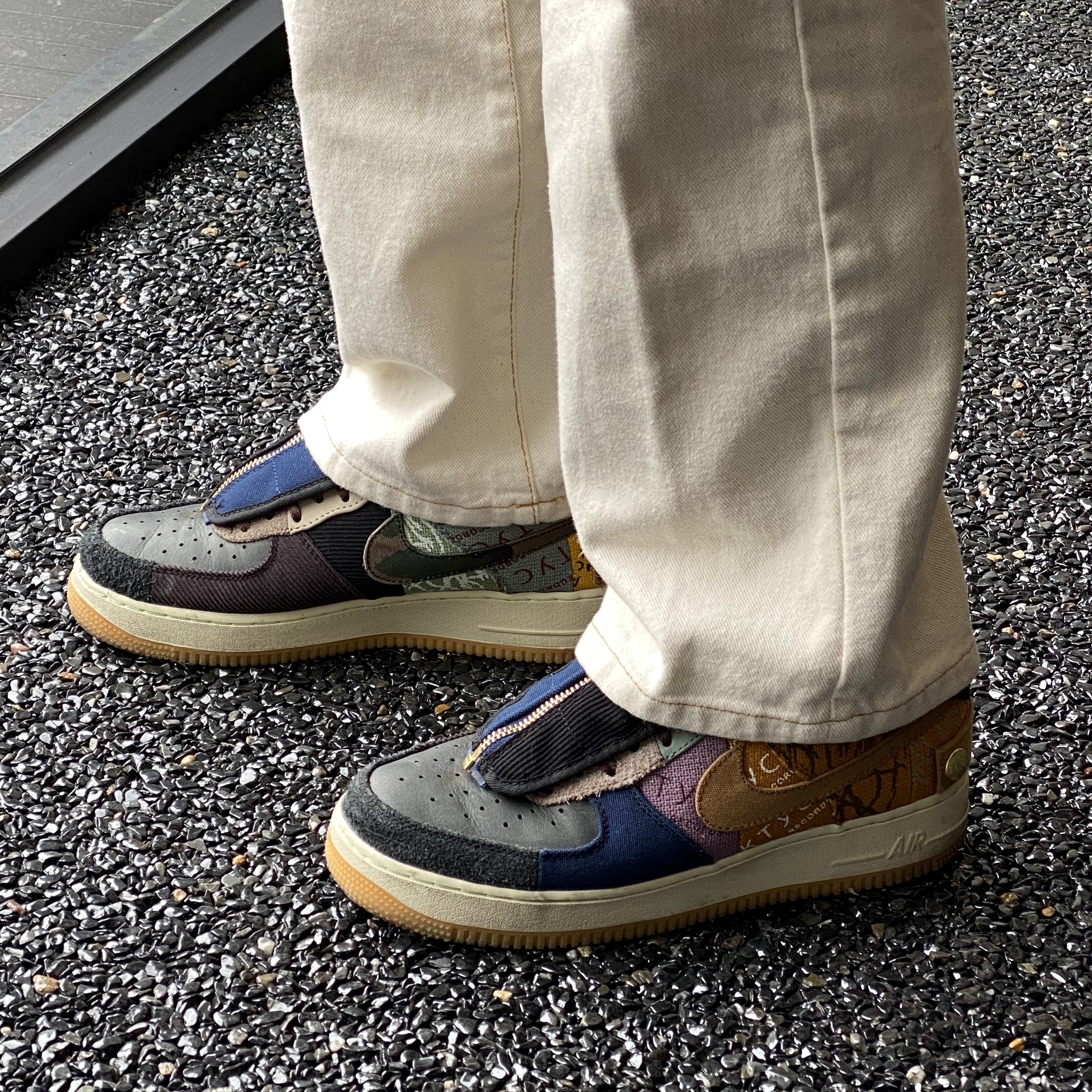 Nike x Travis Scott Air Force 1 Low Cactus Jack 착용 스타일