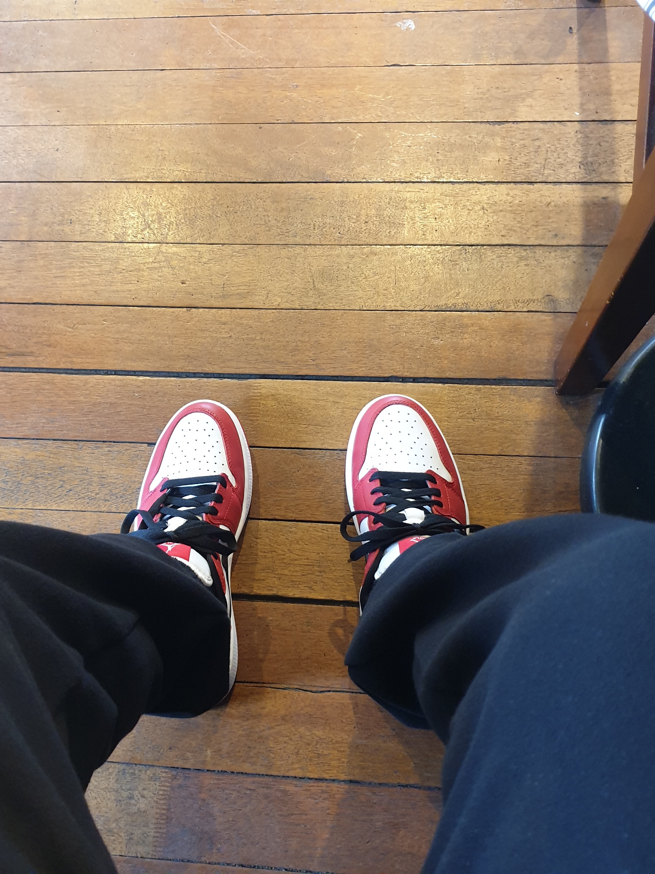 Jordan 1 Low Golf Chicago 착용 스타일