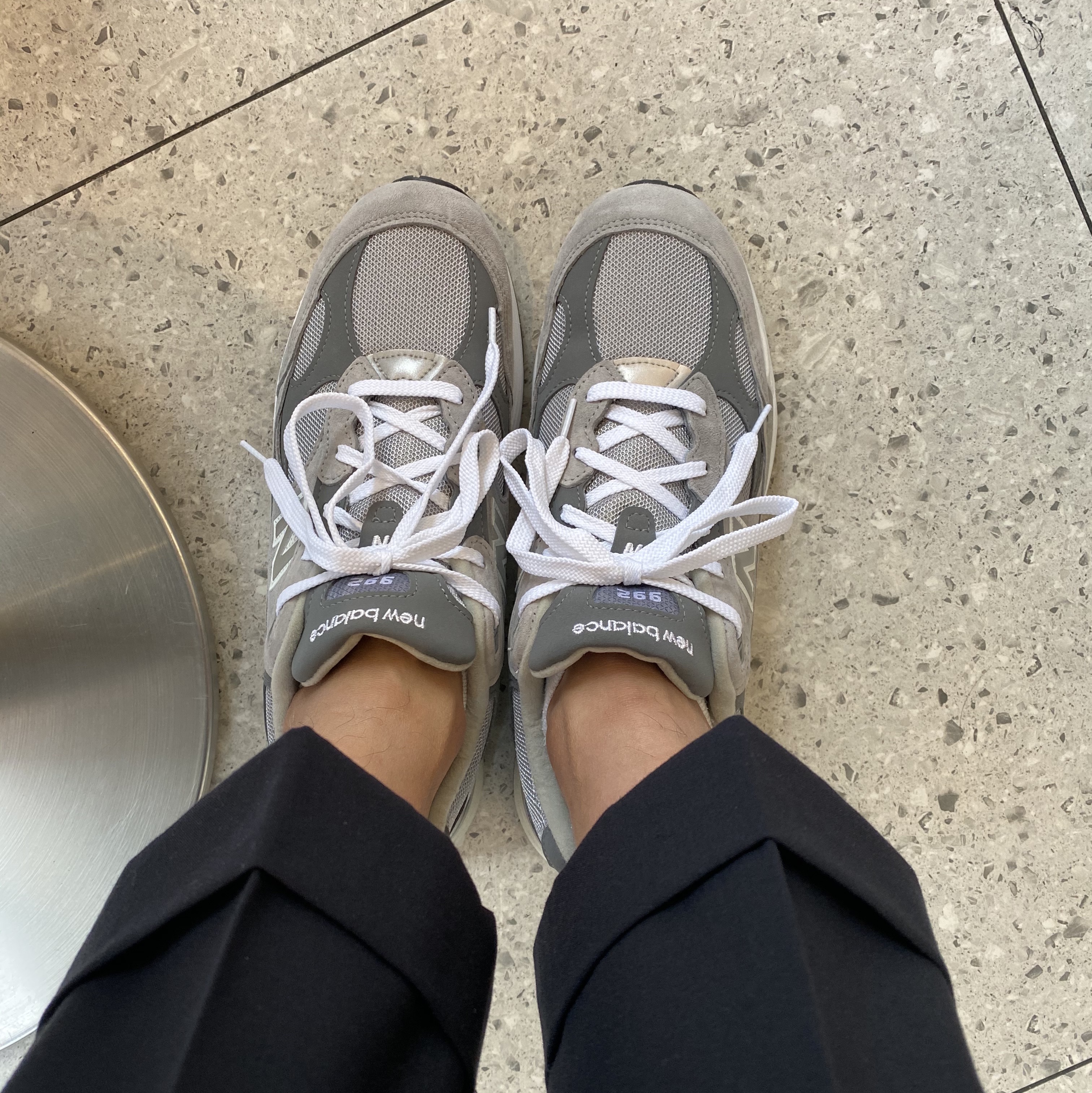 New Balance 992 Made in USA Grey - D Standard 착용 스타일