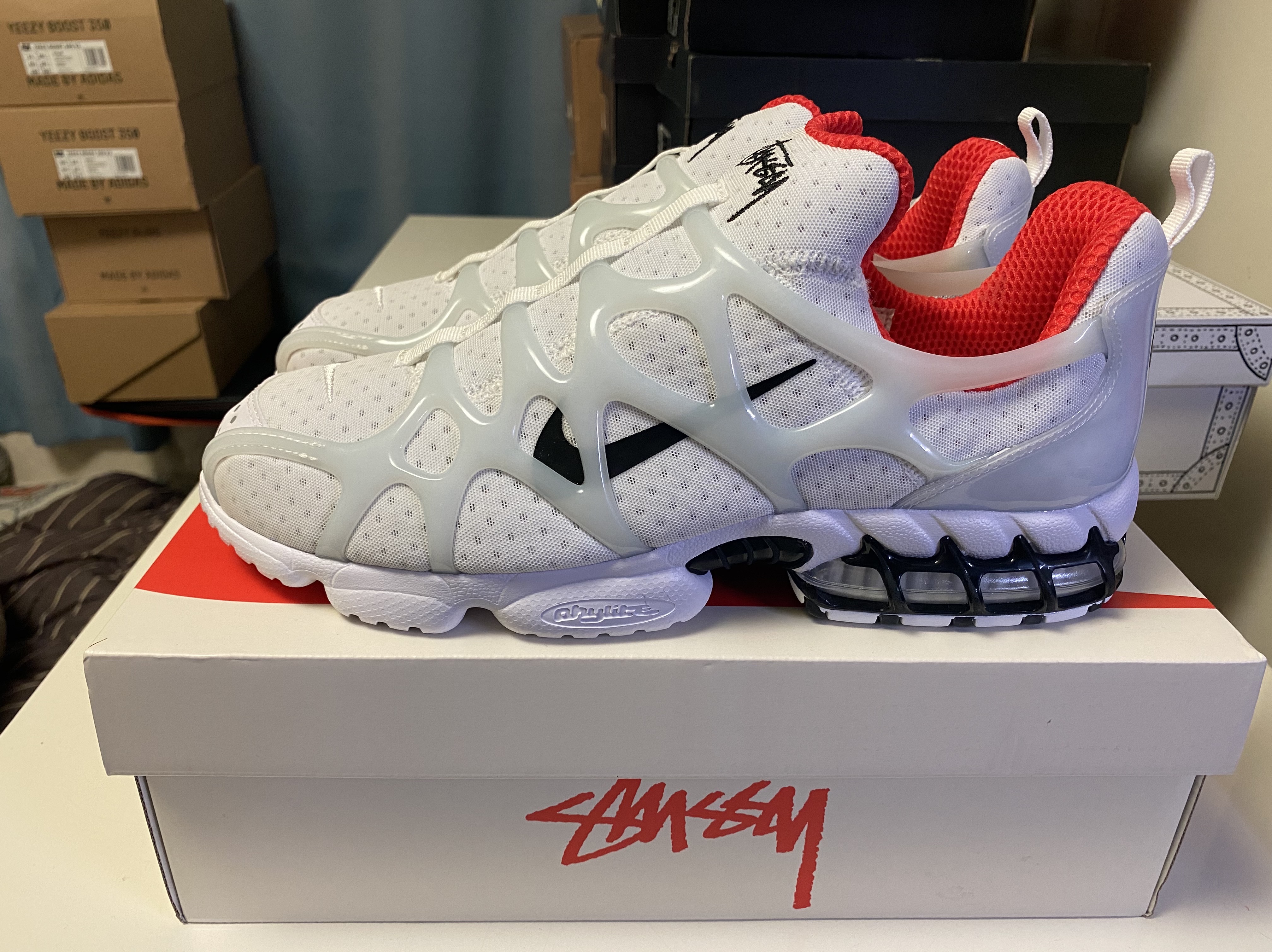 Nike x Stussy Air Zoom Spiridon Kukini White 착용 스타일 - 5