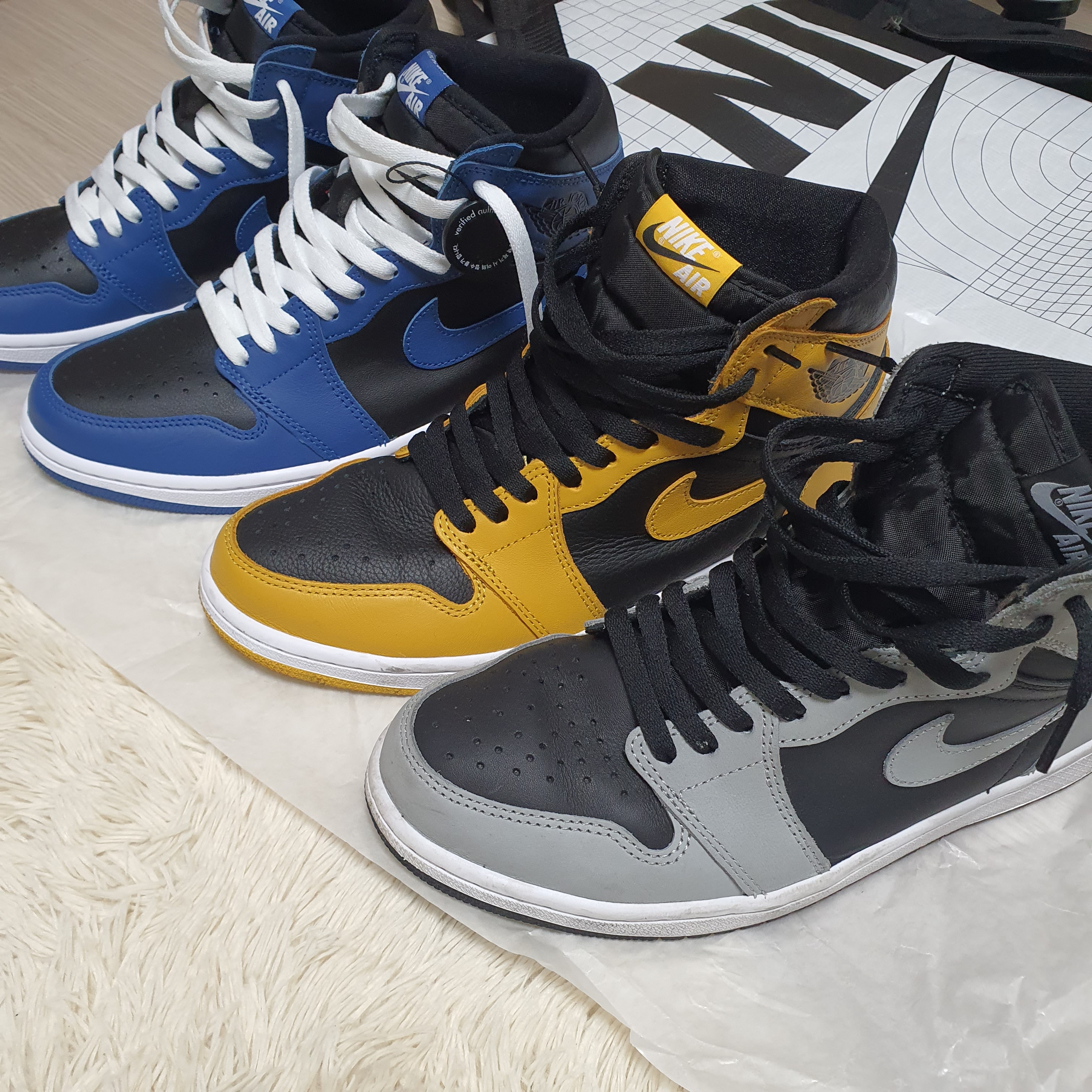 Jordan 1 Retro High OG Pollen, Jordan 1 Retro High OG Dark Marina Blue 착용 스타일