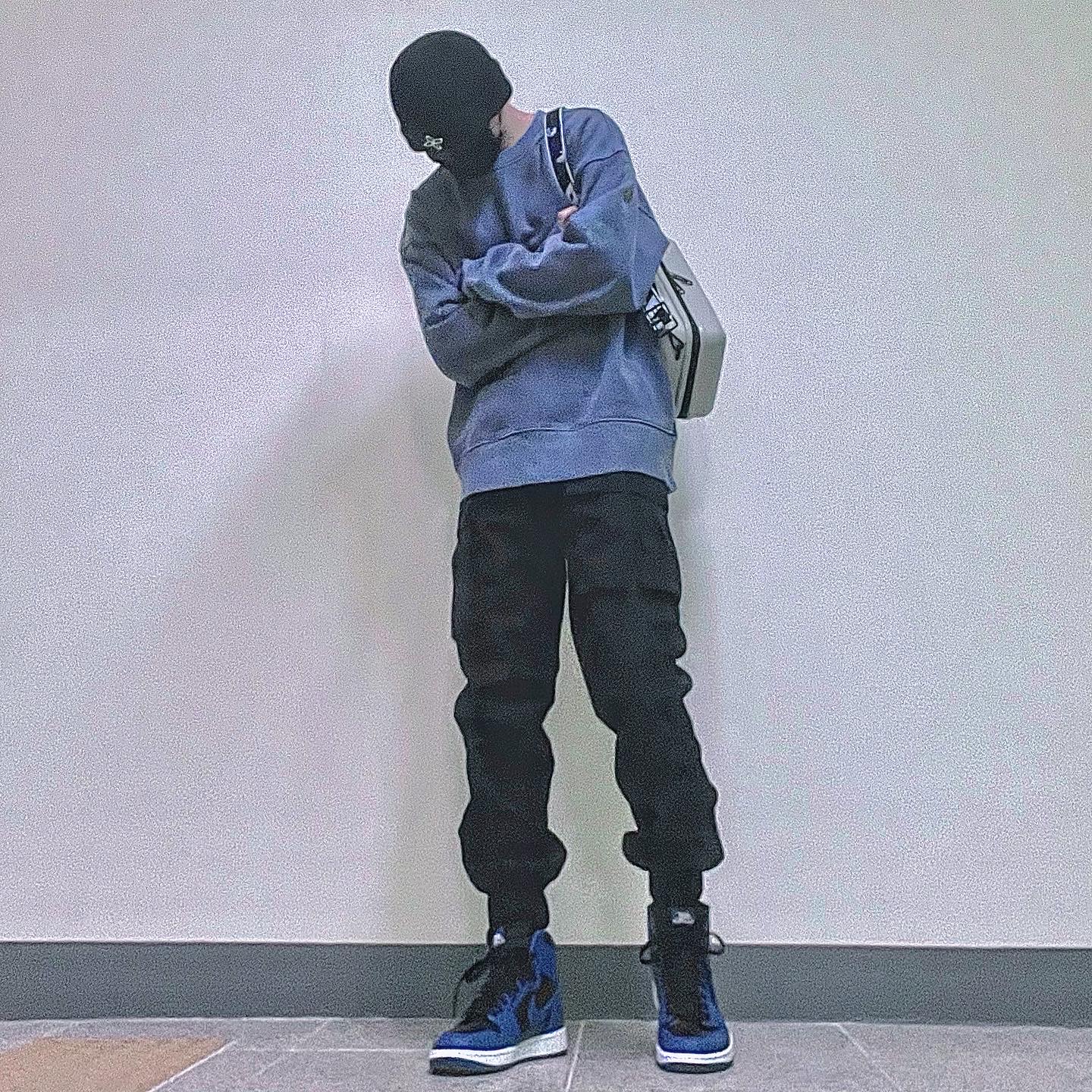 Jordan 1 Retro High OG Dark Marina Blue, Off-White x Amore Pacific Protection Box (Without Cosmetics) 착용 스타일