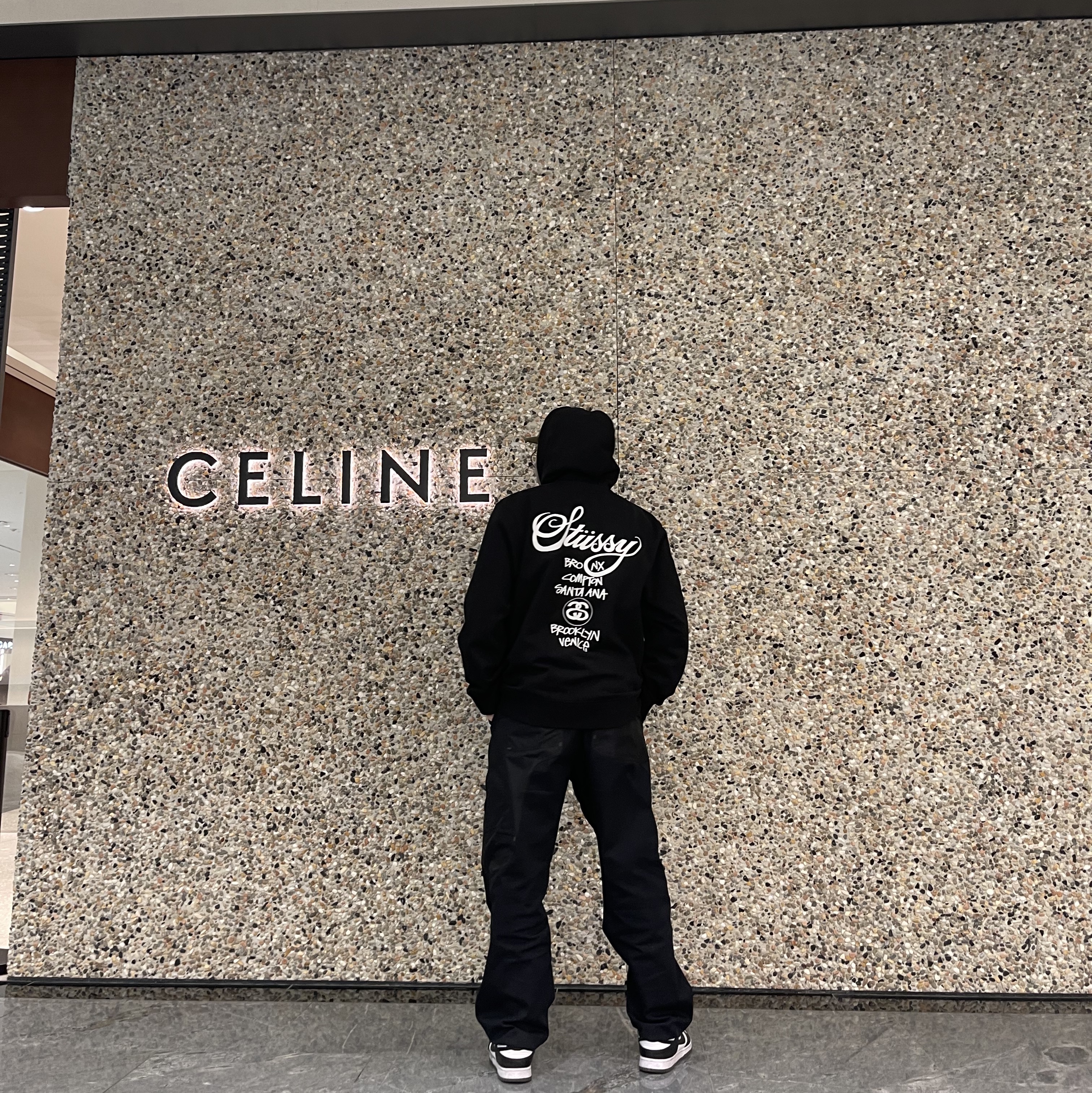 Stussy World Tour Zip Hoodie Black 2021 착용 스타일 - 1